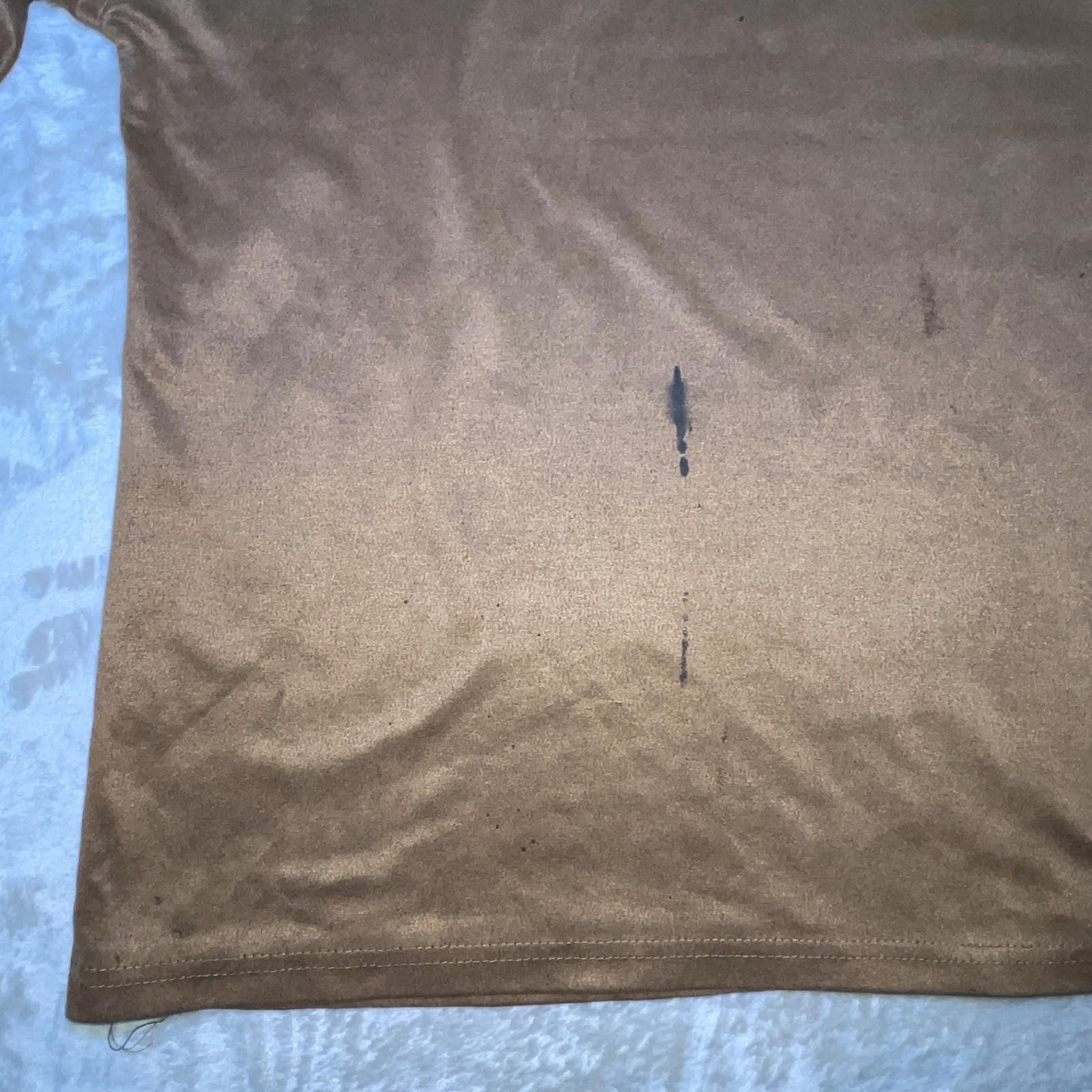 “Unsbakable Club” T-Shirt Soft Faux Suede Fabric Men’s Brown T-Shirt Sz L *READ*