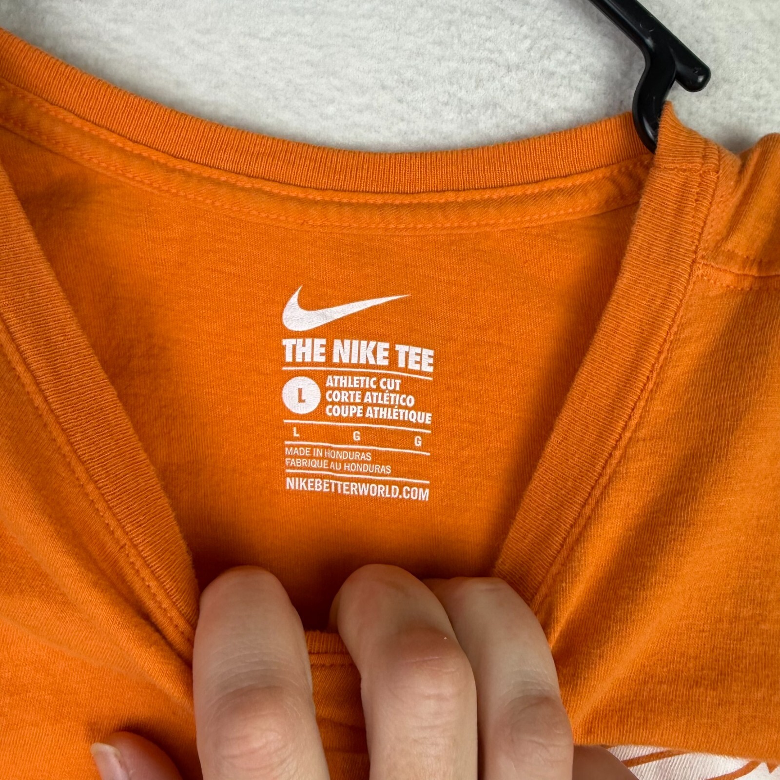 Nike Athletic Cut T-Shirt Men&rsquo;s Size Large Short Sleeve Crewneck Orange