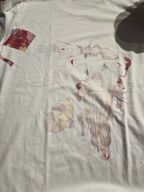 Uniqlo White FINAL FANTASY Short-Sleeve Graphic T-Shirt Men Sizes XS,S,M,L,XL