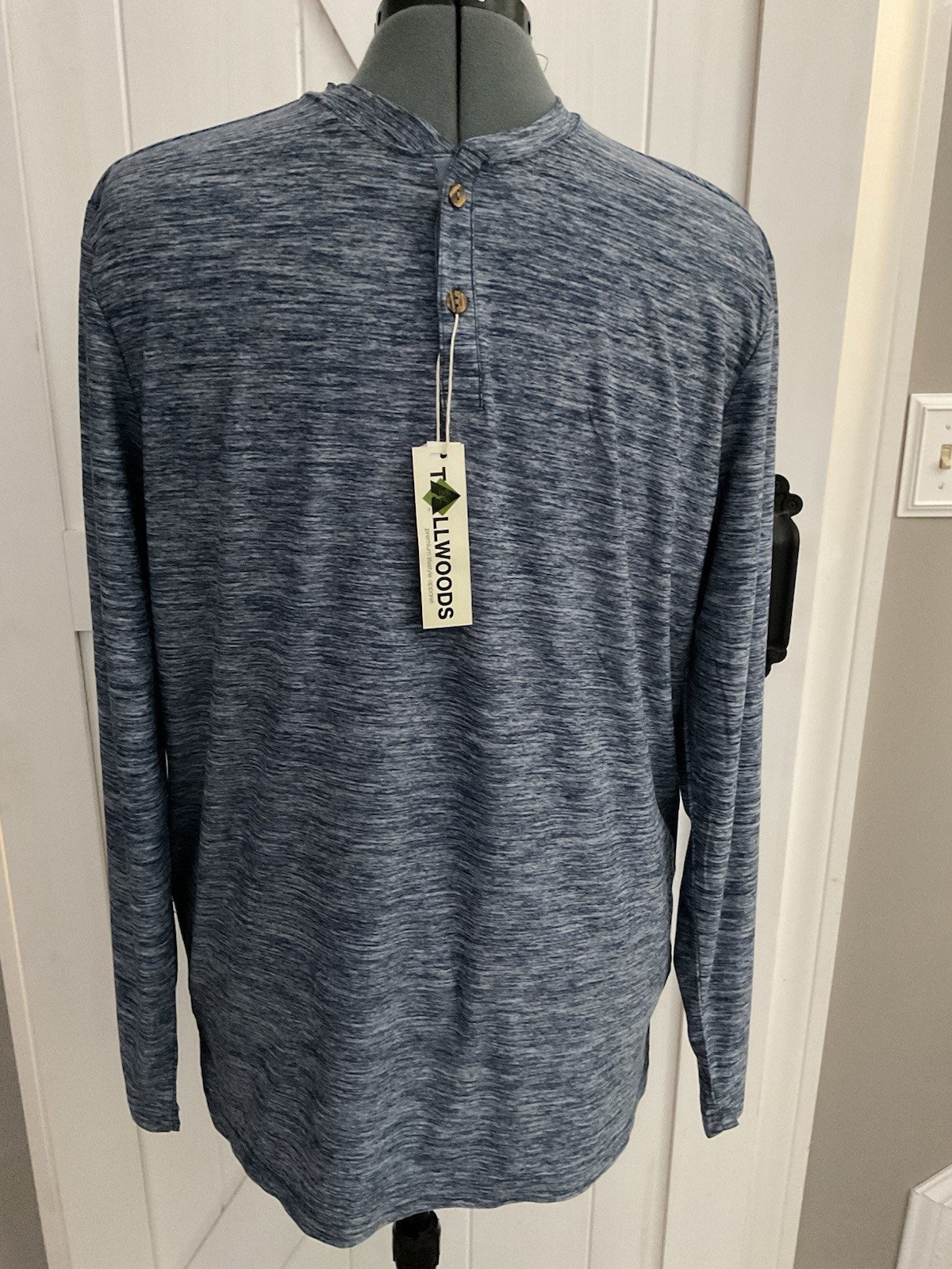 Tallwoods Blue Crew Neck Stretch Quick Dry Long Sleeve Pull Over shirt Mens Sz L