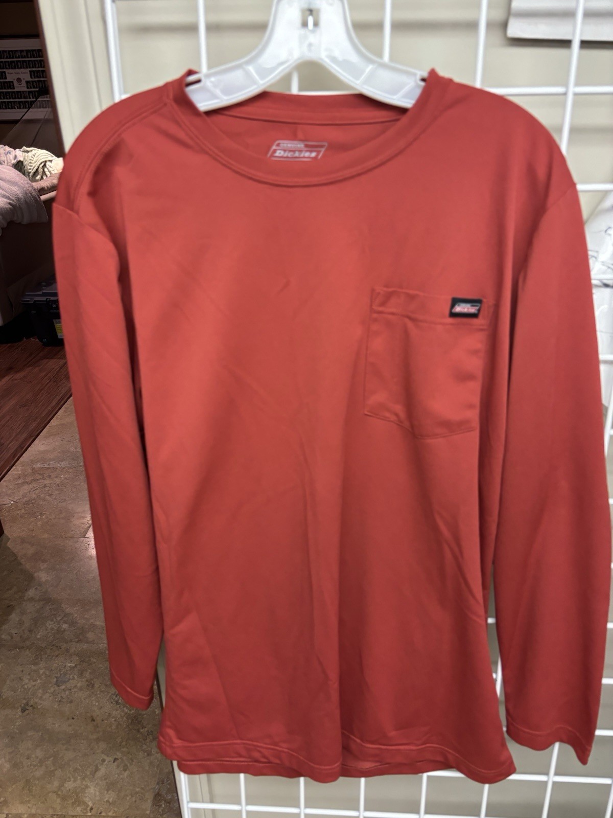 Genuine Dickies Work/Activewear Pocket Long Sleeve T Size Medium EUC Polyester