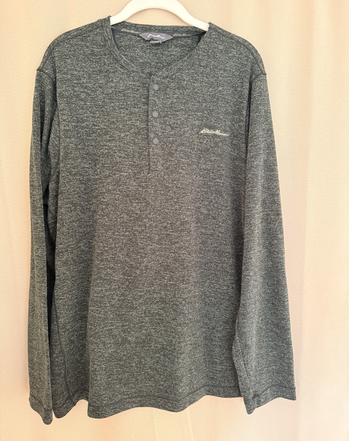 Eddie Bauer Men&rsquo;s XL Regular Gray Heathered Knit Long Sleeve Henley T-Shirt