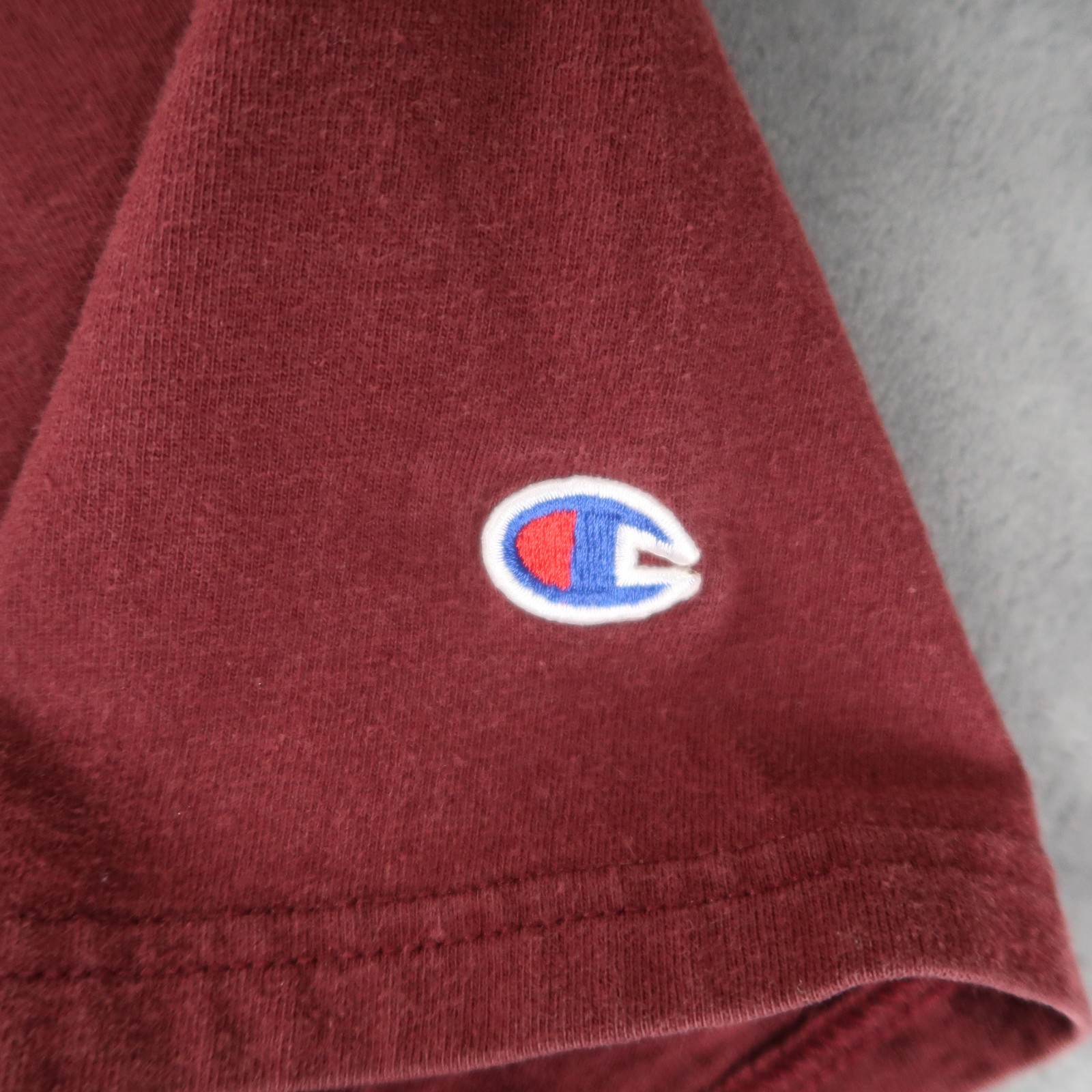 Champion Harvard Collegiate L Large Embroidered Burgundy T-Shirt University