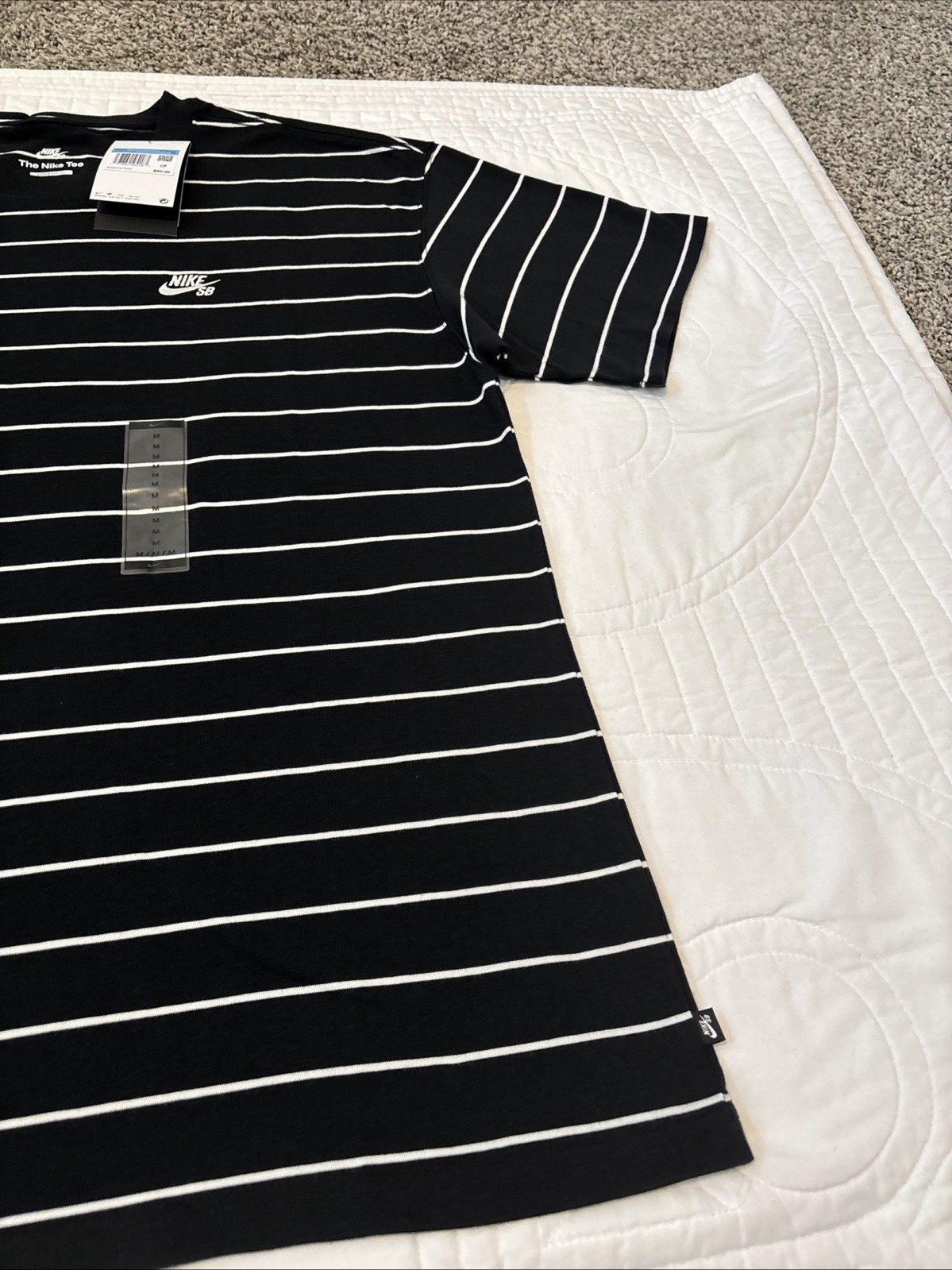 Nike SB M90 Medium Stripe T-shirt Parachute Black Skateboard HJ0812-010 NWT $50