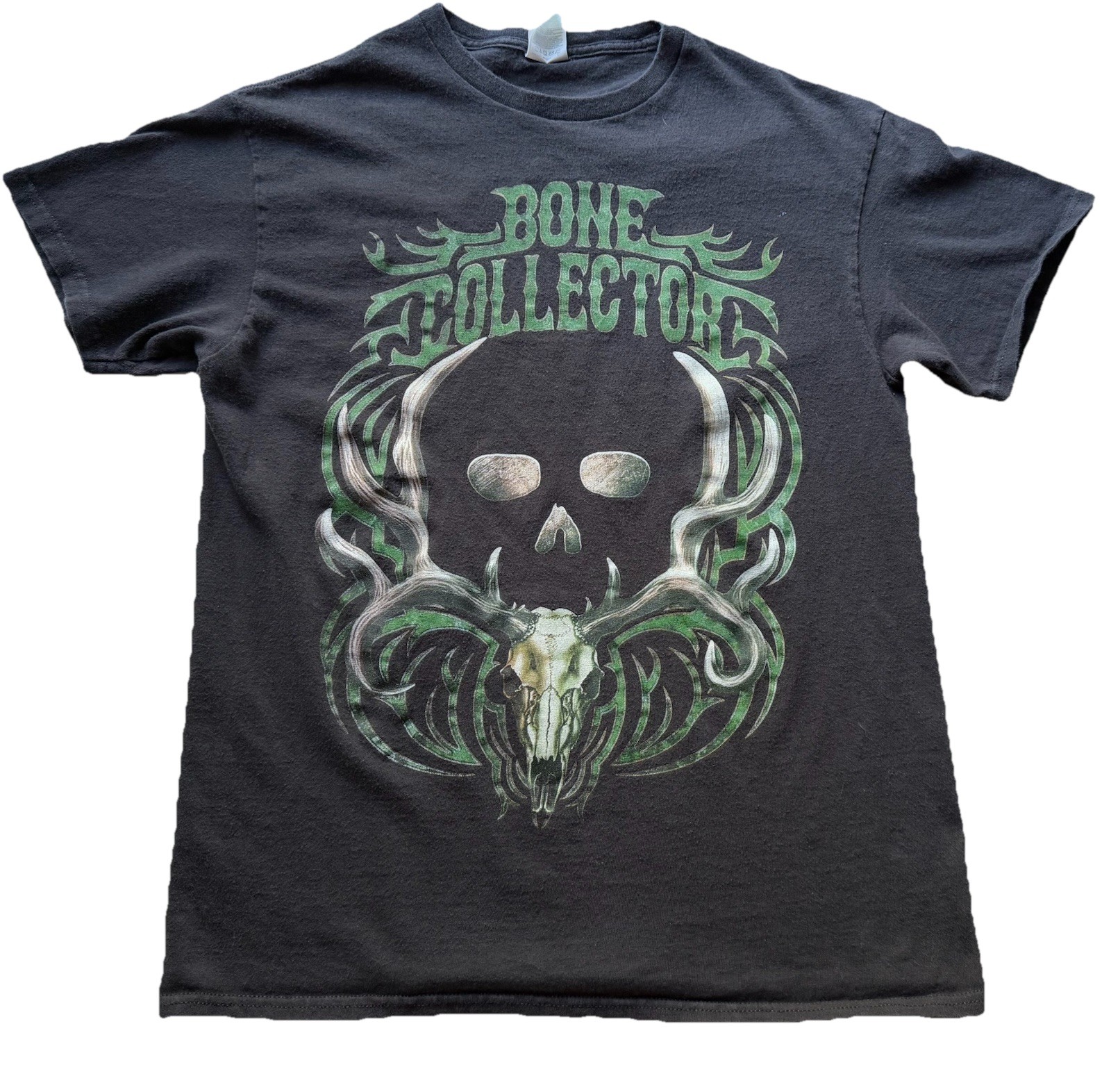 VTG Bone Collector T Shirt M Hunting Antlers Deer Skull Black Short Sleeve Tee