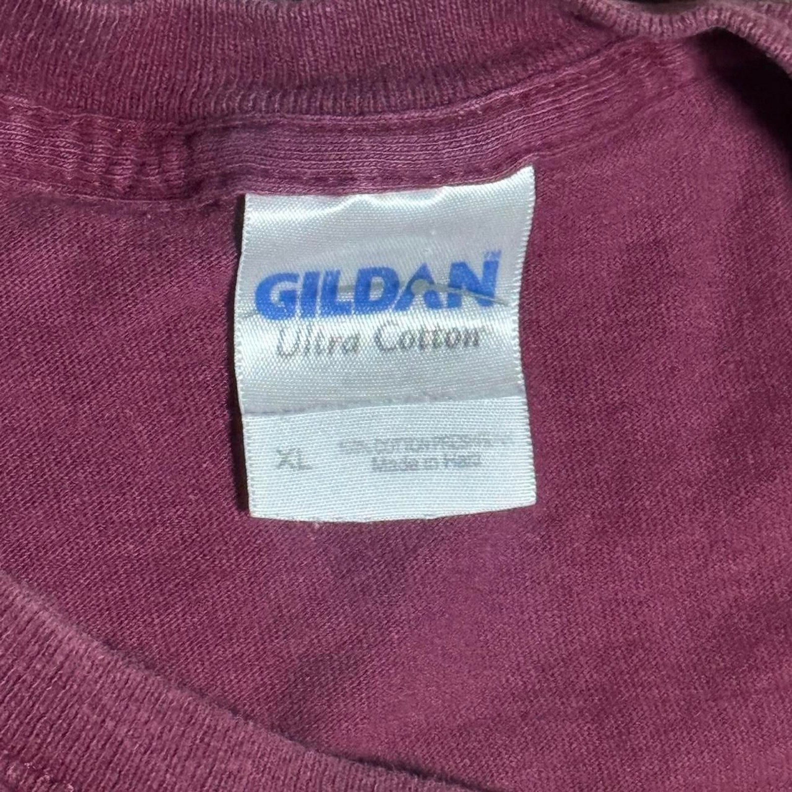Gildan vintage Central Michigan XL size (width 22-1/2in, length 25-1/2in)T shirt
