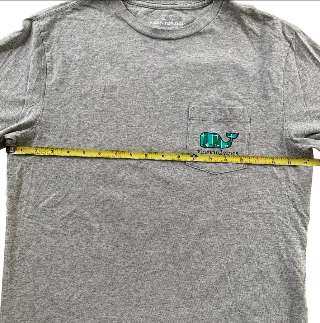 Vineyard Vines Football Field Green Whale Gray Graphic SS T-Shirt Men&rsquo;s Size S