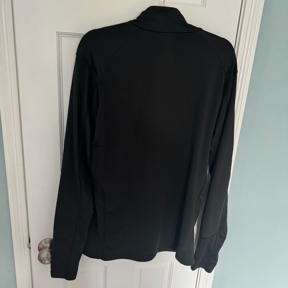 Descente T-neck quarter zip black red size small base layer skiwear size small