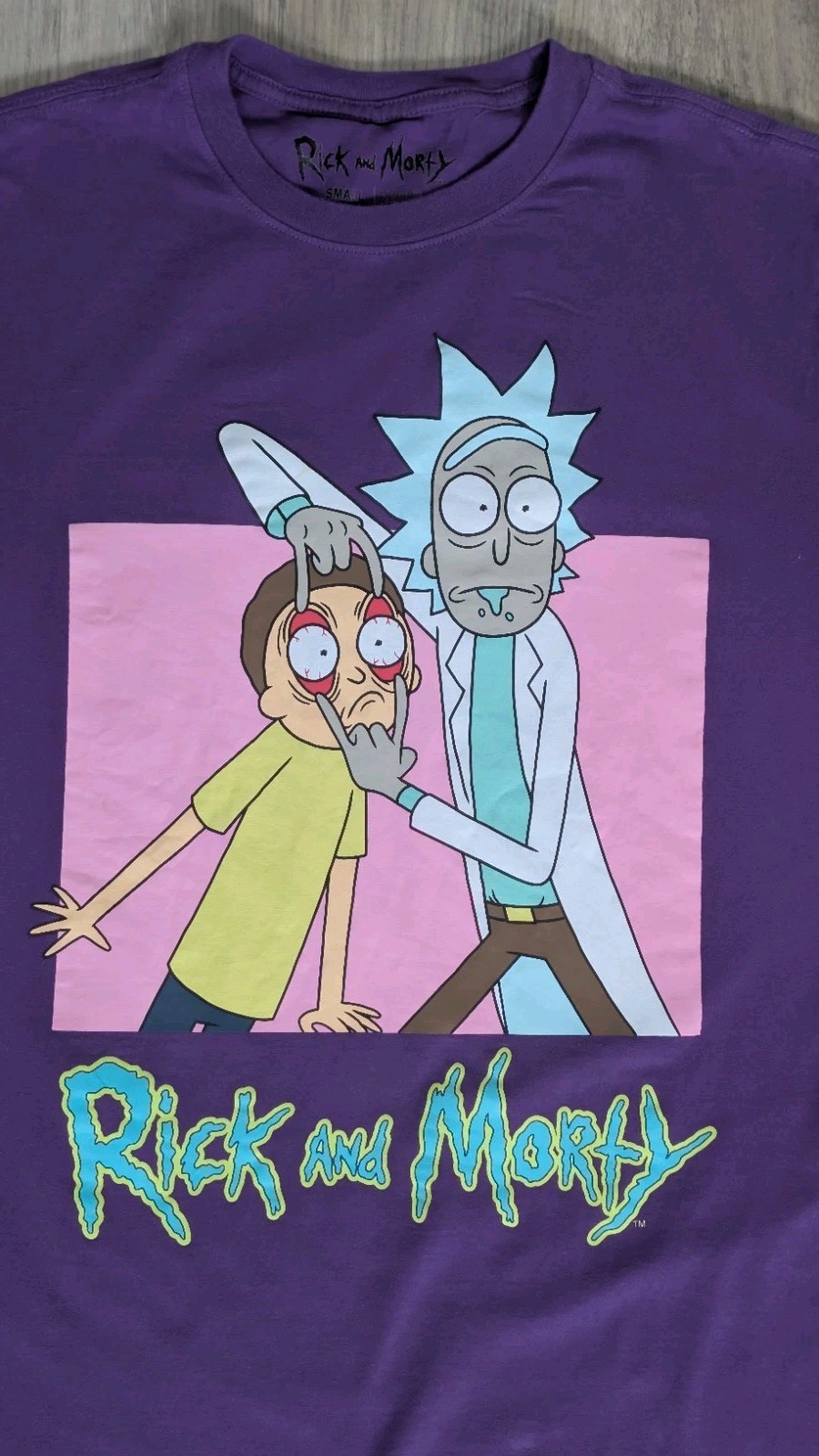 Rick and Morty Adult Swim Men’s Crew Neck Short Sleeve Shirt Size Small Purple