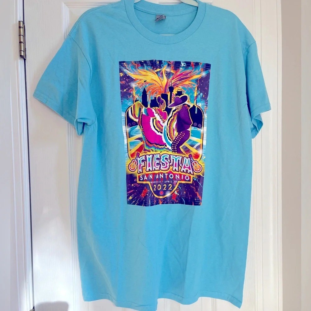 Gildan Fiesta San Antonio Short Sleeve Graphic T Shirt Mens Large Blue NWOT
