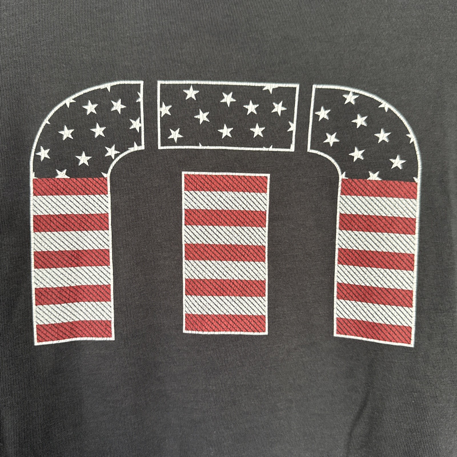 Travis Mathew Golf Cotton T Shirt July 4th USA Flag Logo Mens M Grey