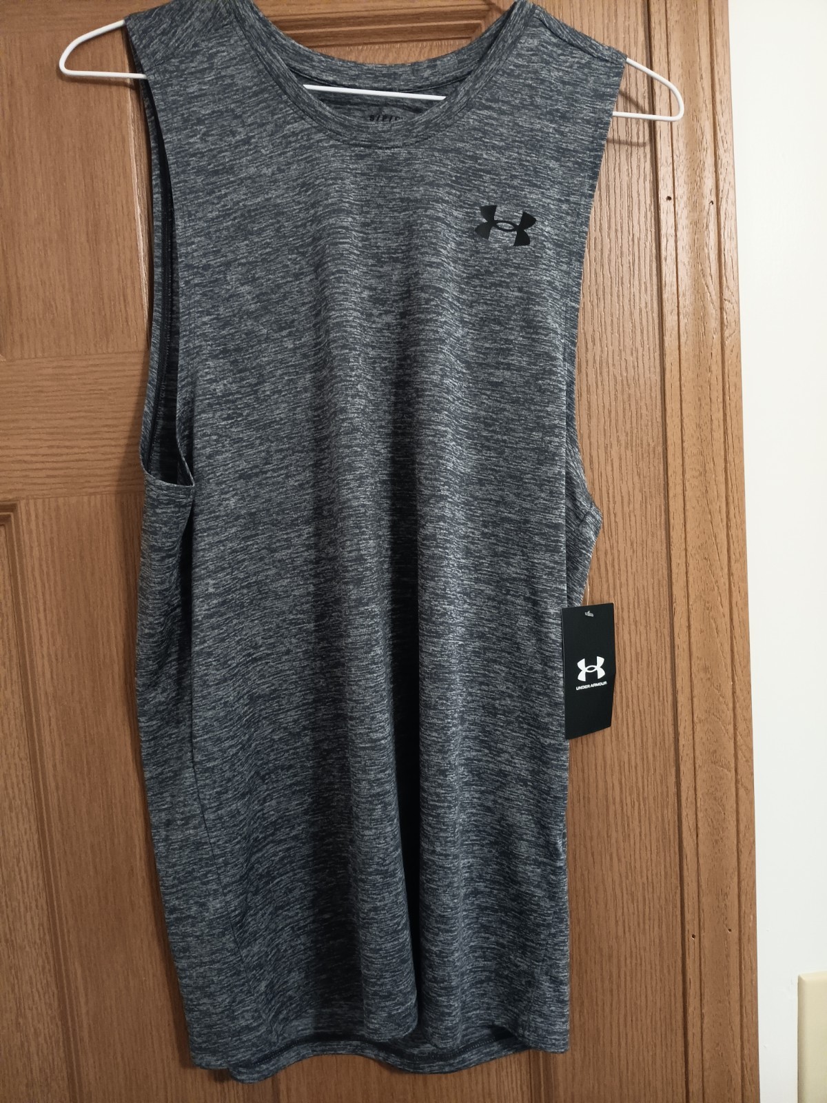 NWT UNDER ARMOUR MEN&rsquo;S UA TECH TANK TOP ATHLETIC TRAINING SIZE SMALL,,LOOK…