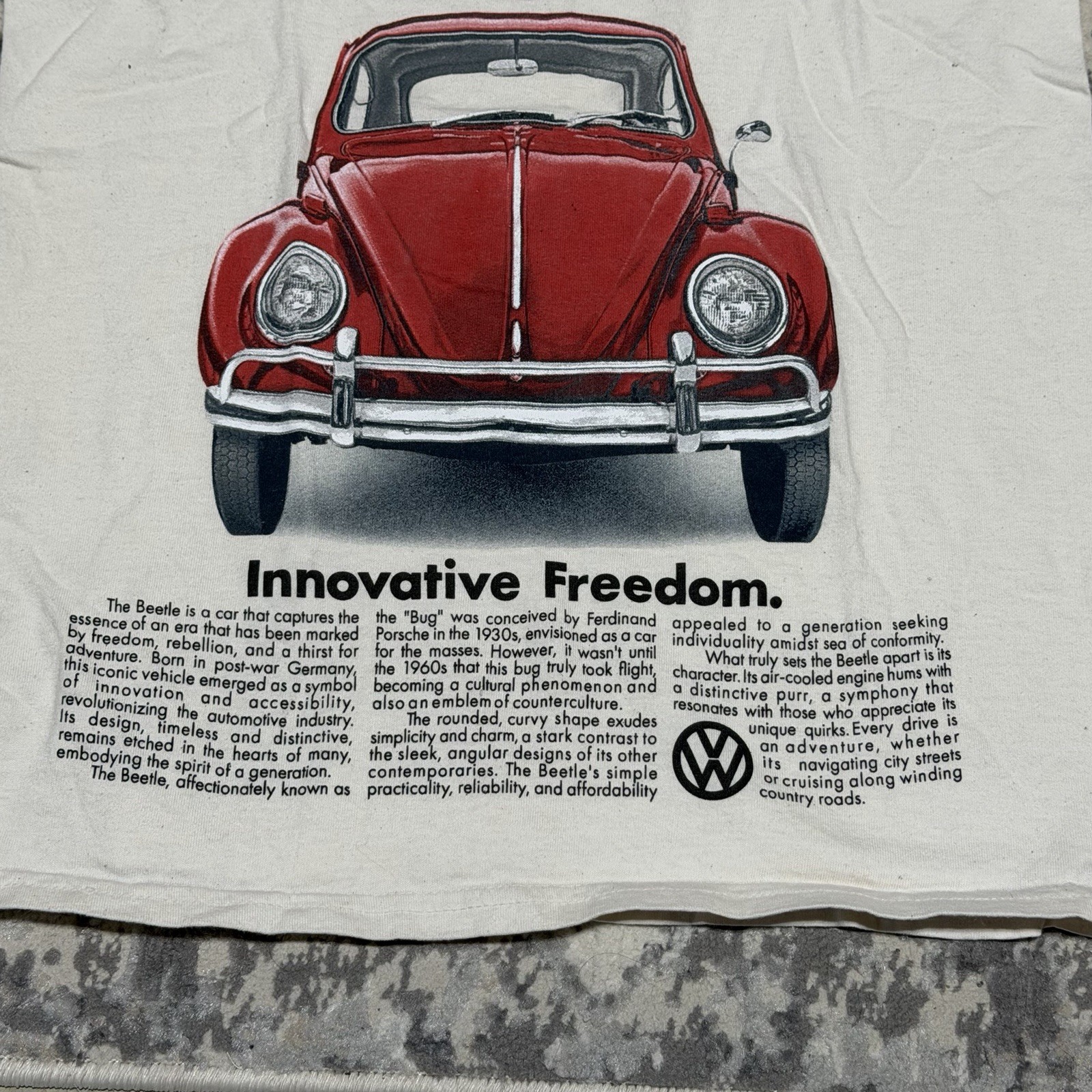 VW Volkswagen Red Bug Beetle Bugged Out T-Shirt Authentic Size Small