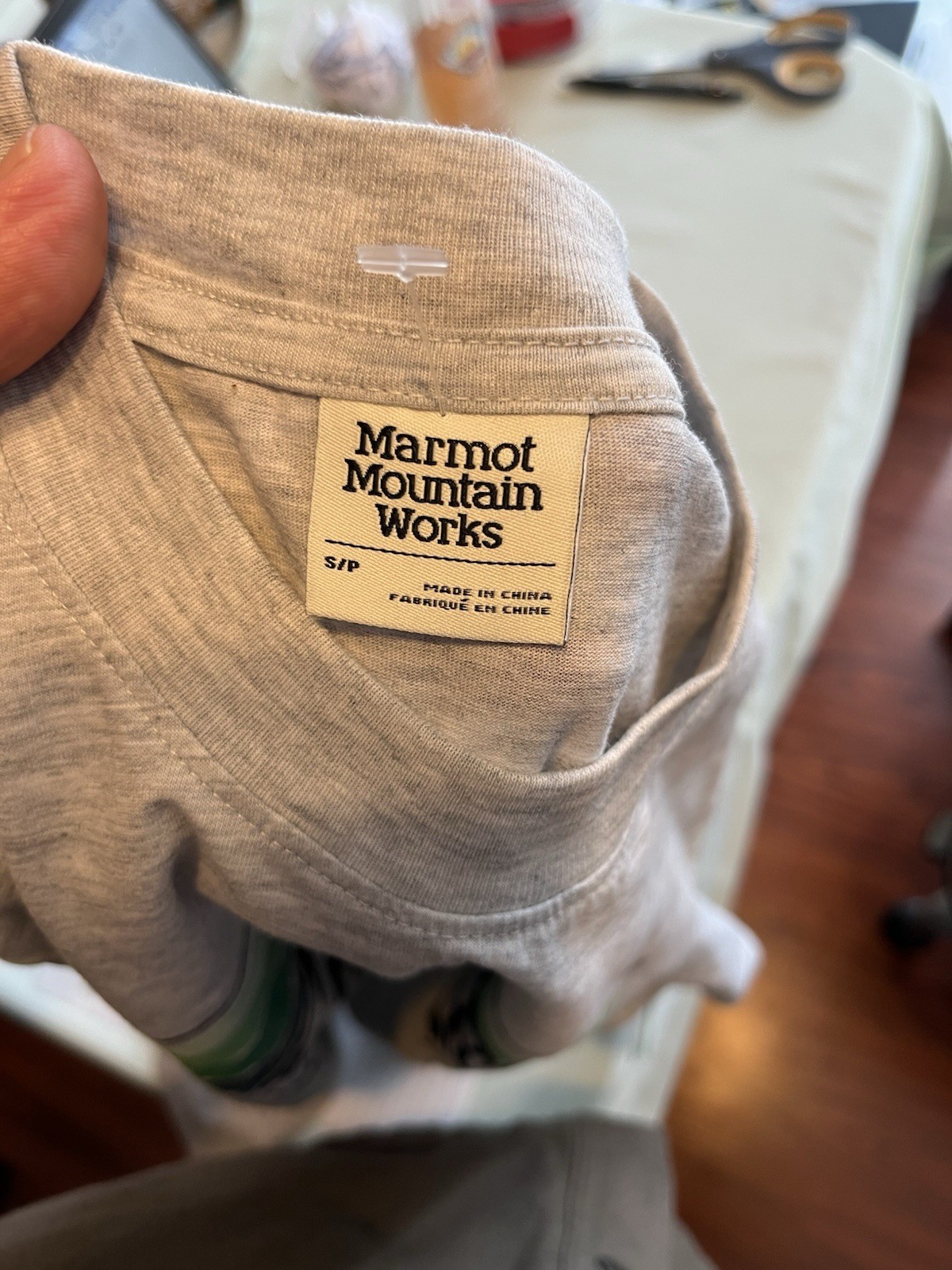 Marmot Mountain Works Men’s T-Shirt Gray Heather – Cotton Poly Small – NWT