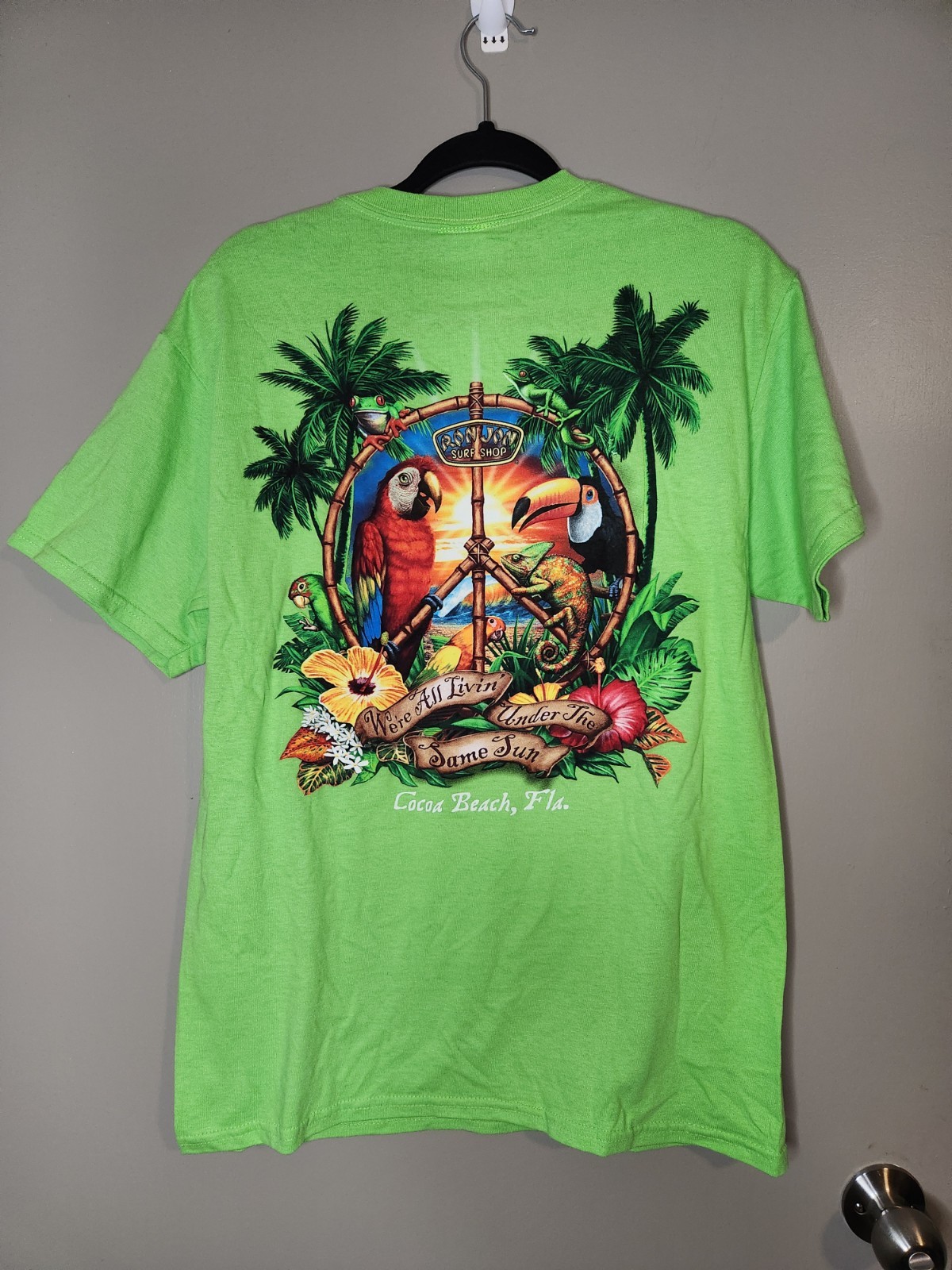 NWT Ron Jon Surf Shop Green Cocoa Beach Florida Tropical Shirt Size M
