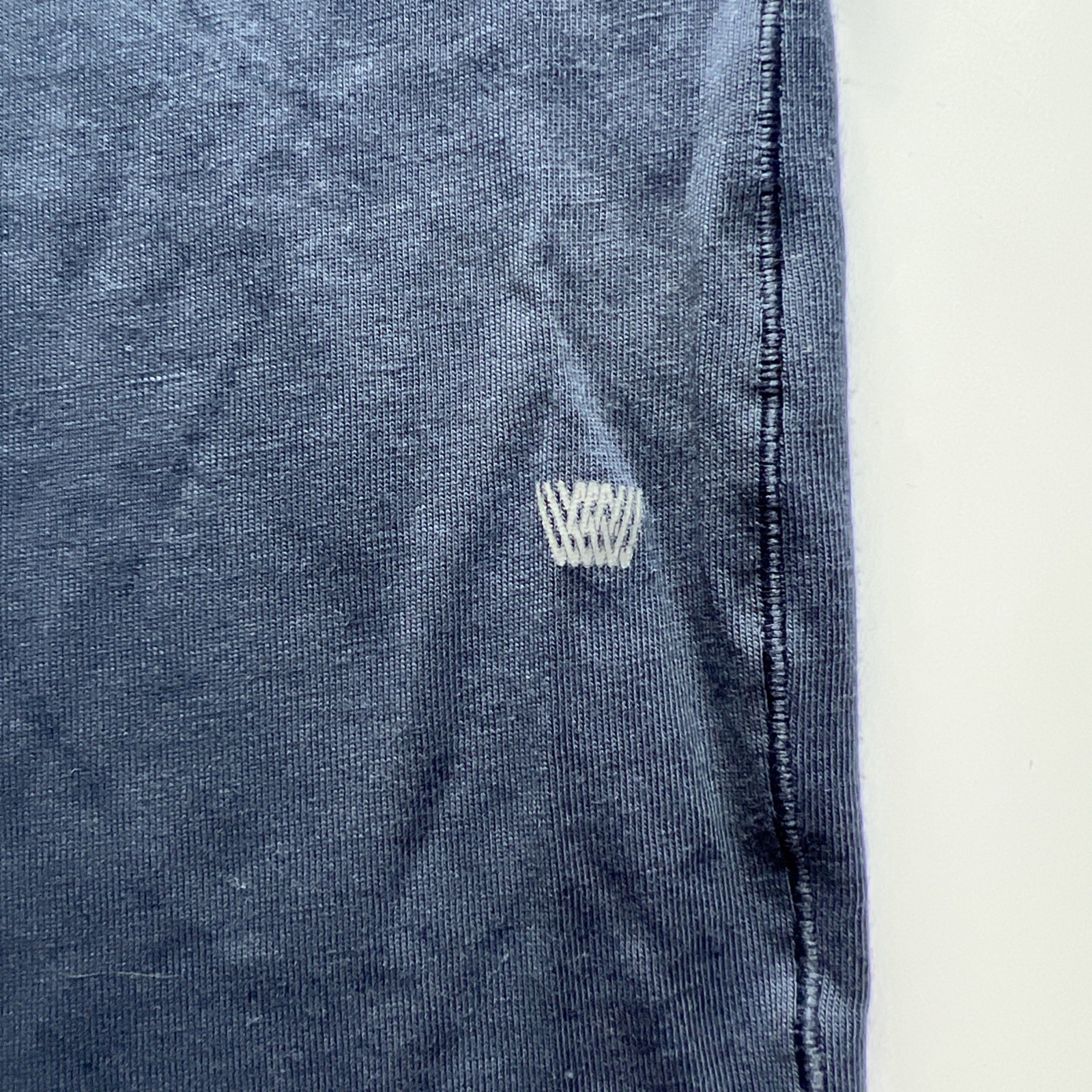 Mack Weldon T Shirt Men&rsquo;s XL Navy Pima Cotton V Neck Tee Casual Basic Stretch