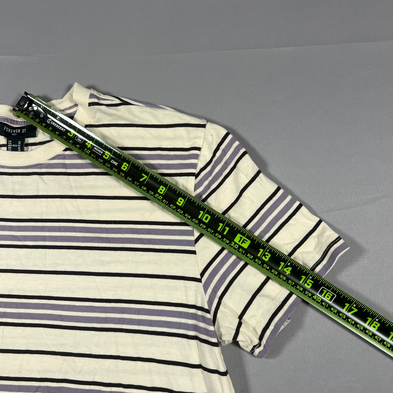 Forever 21 T Shirt Men Medium Beige Purple Striped Cotton Straight Hem Crew Neck