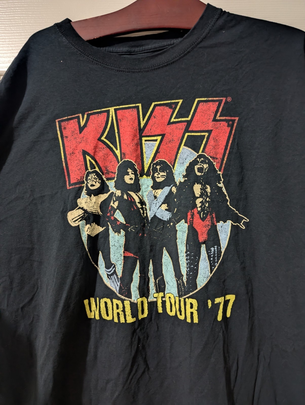 KISS World Tour &rsquo;77 Men&rsquo;s Black Graphic Short Sleeve T-Shirt Size XL