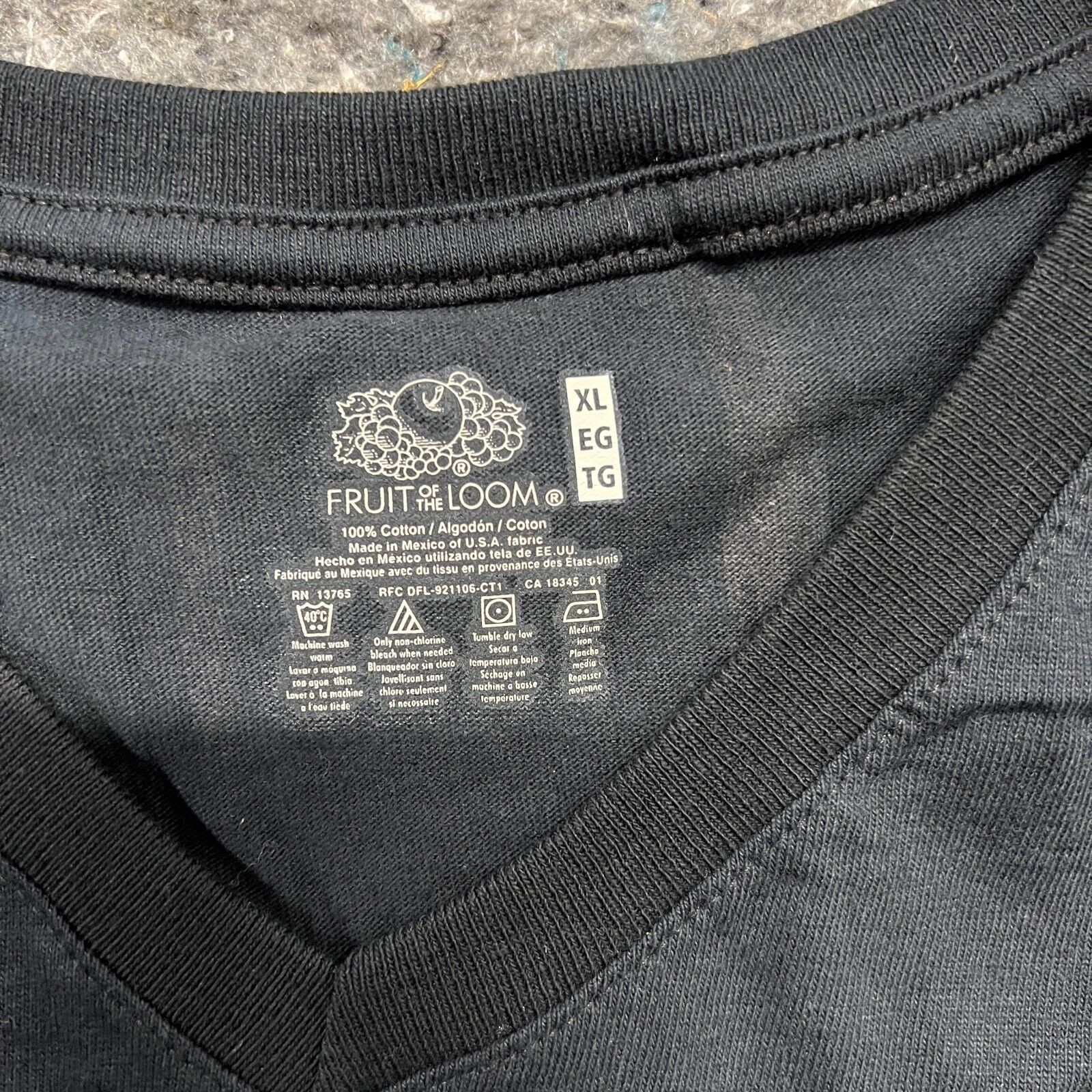 Fruit of the Loom Shirt Men XL Black Casual Plain Basic V Neck