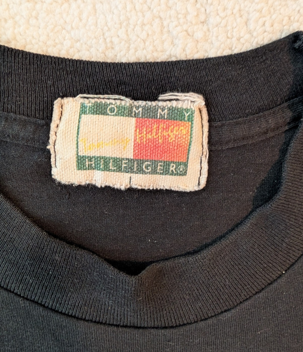 Vtg 90s Tommy Hilfiger Embroidered Lowercase Spellout Black Tee Shirt Large