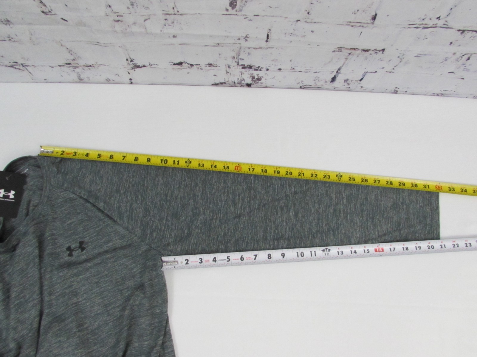 Under Armour Men’s UA Tech 2.0 Long Sleeve T-Shirt Gray Heather L NWT 1328496