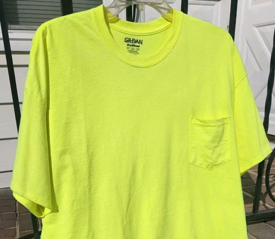 Safety Yellow Caution T-Shirt 2XL Men Women Unisex Unused Gildan Garments