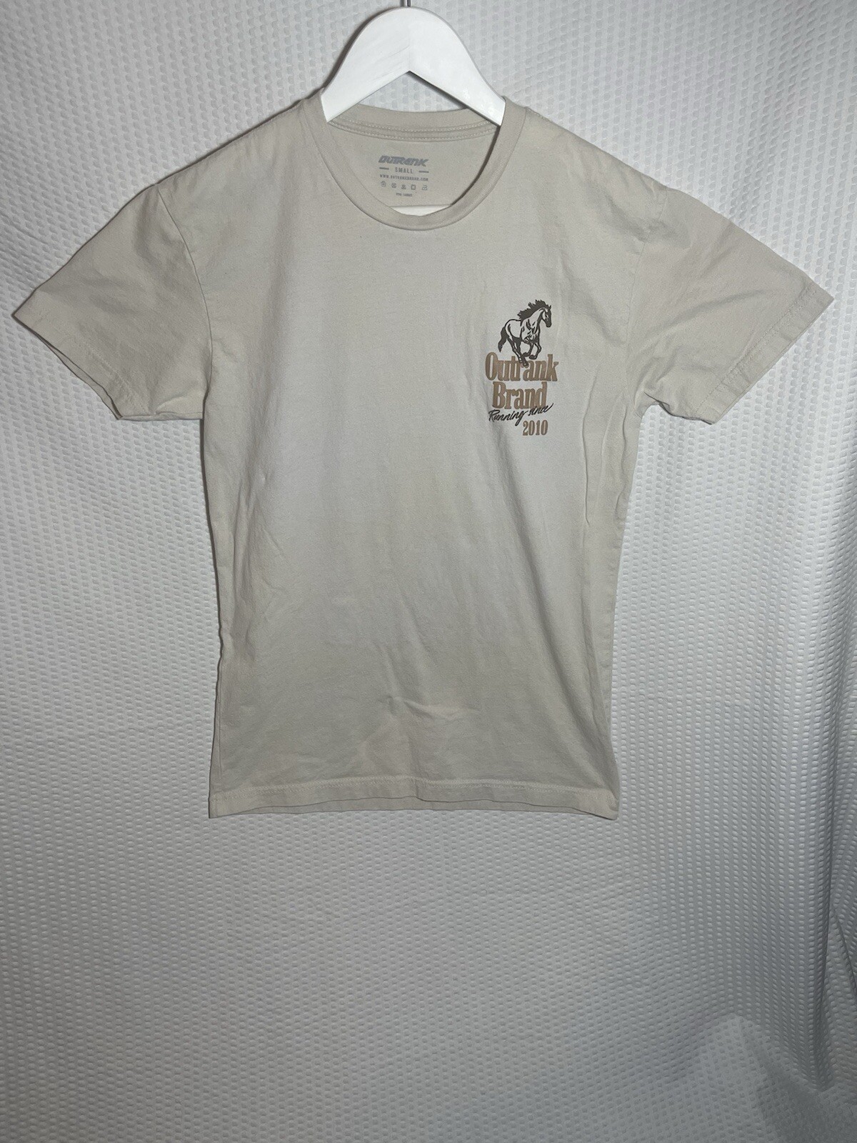 Outrank Brand Small Tshirt