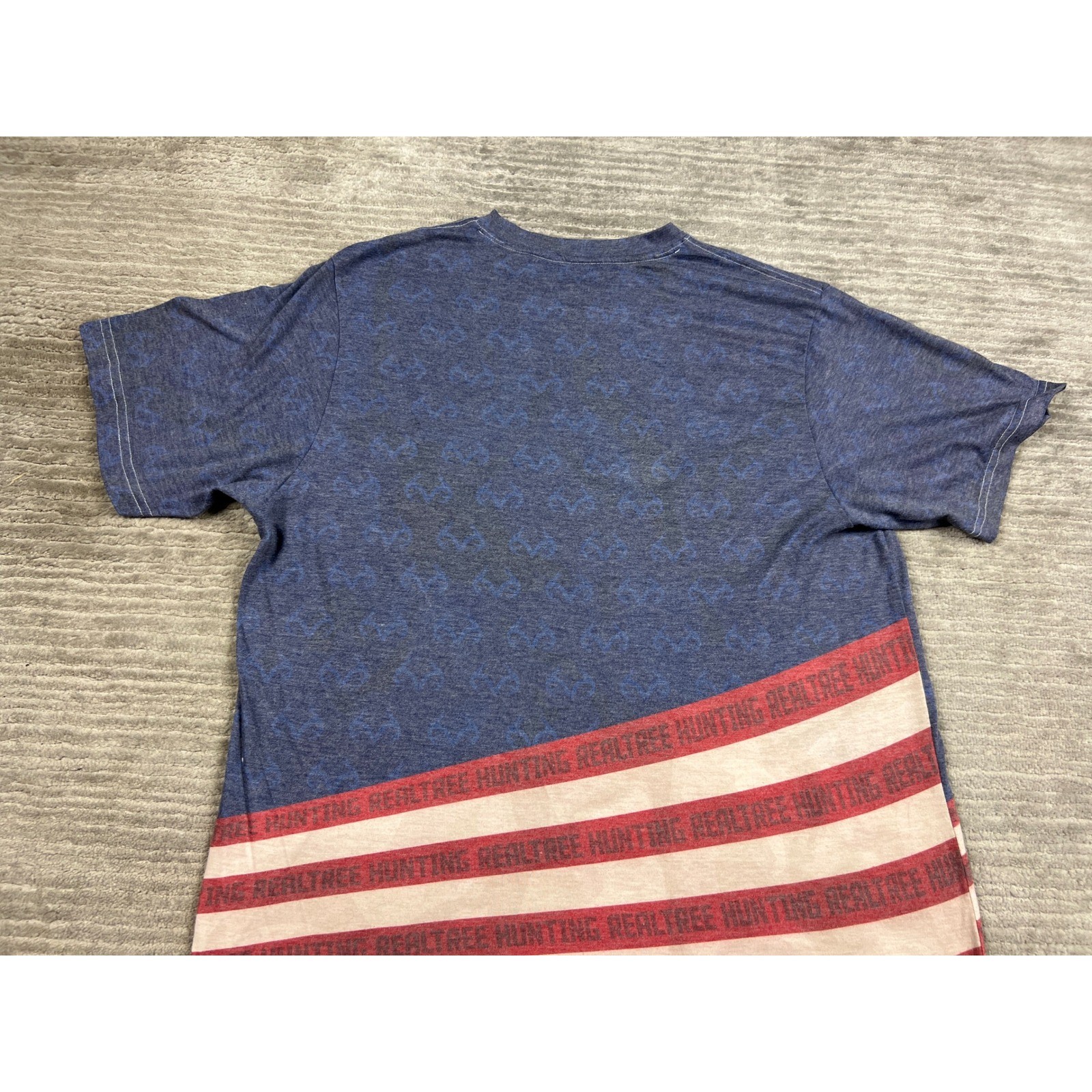 Realtree T-Shirt Mens Large Blue American Flag Antler Logo Graphic Patriotic Tee