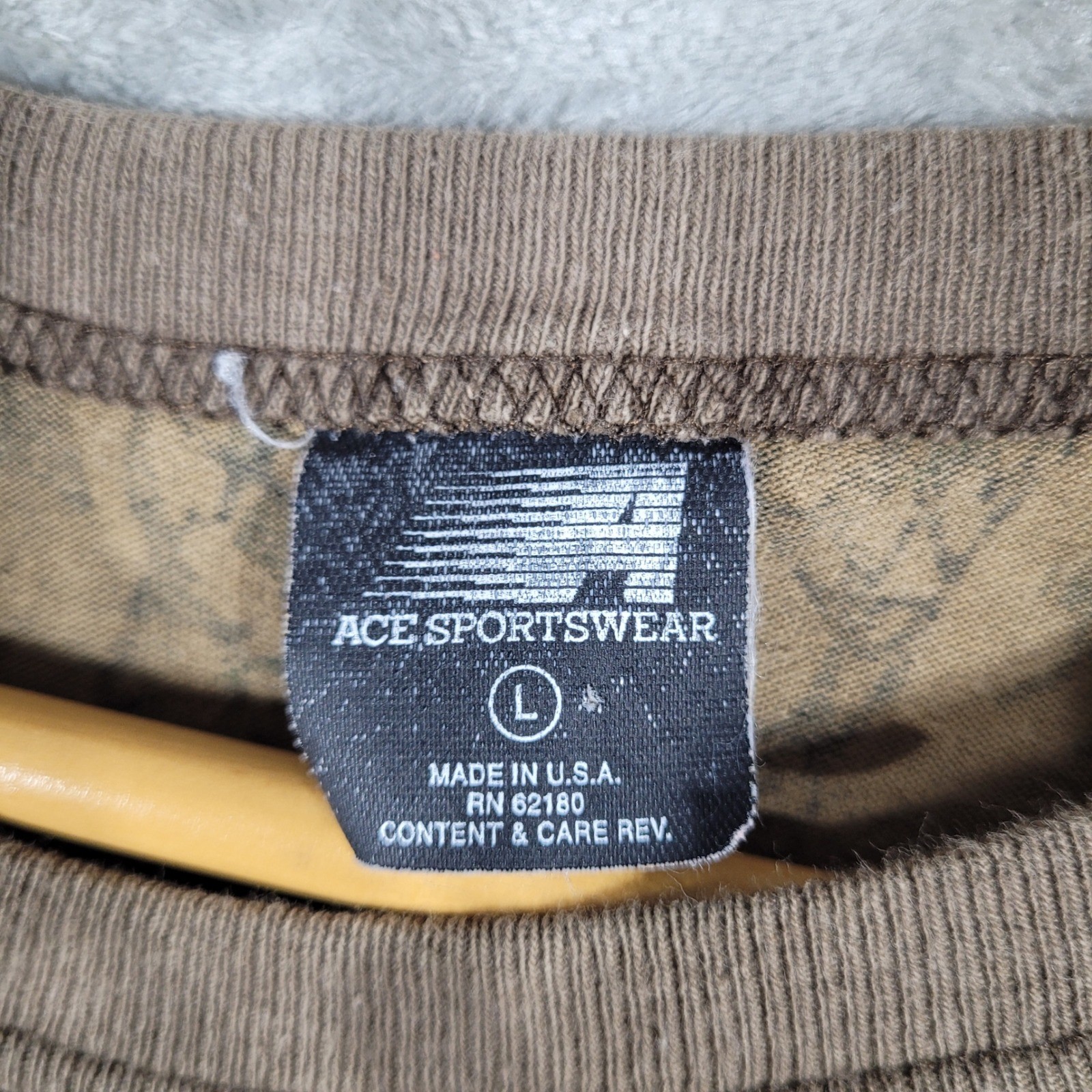 Ace Sportswear T-Shirt Mens L Brown Trebark Camo Pocket Tee Vintage Made in USA
