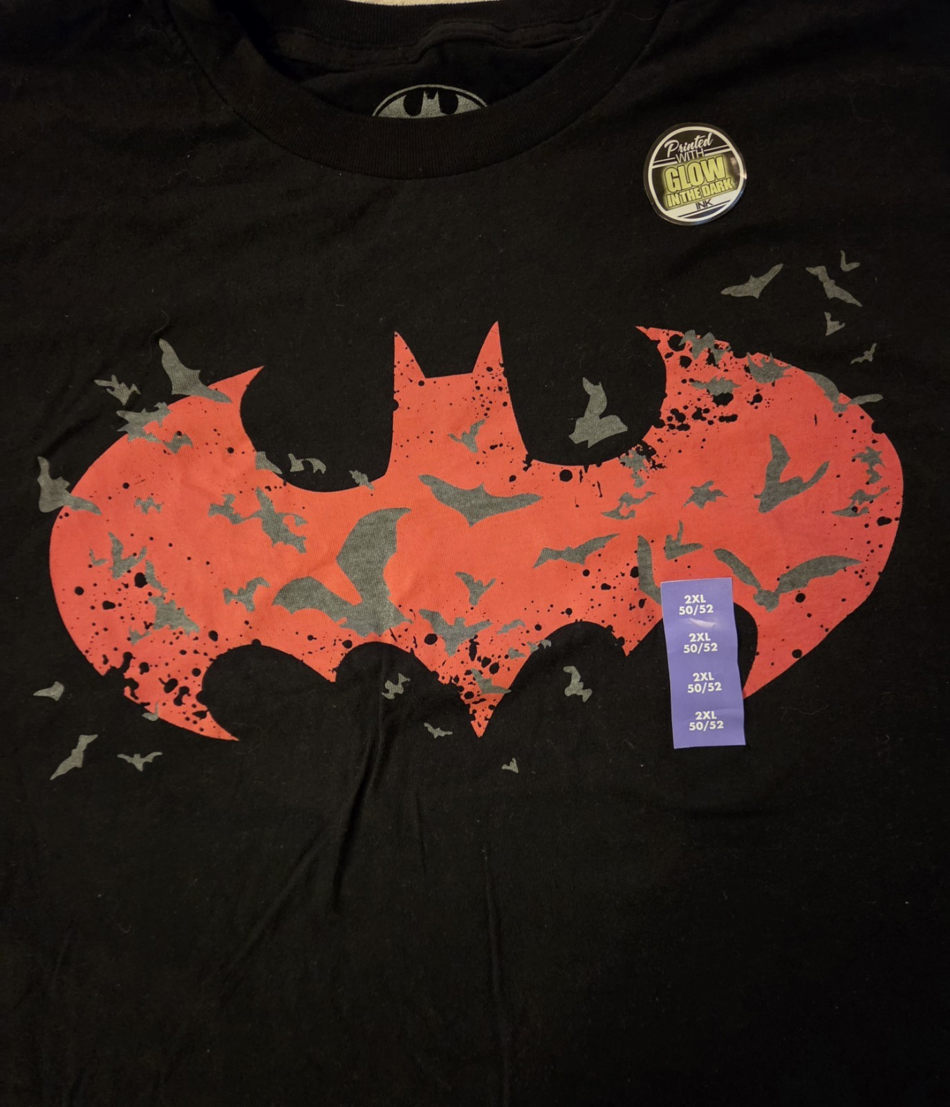 Mens 2XL 50/52 NEW BATMAN T Shirt Glow In Dark Graphics Black 100% Cotton MW