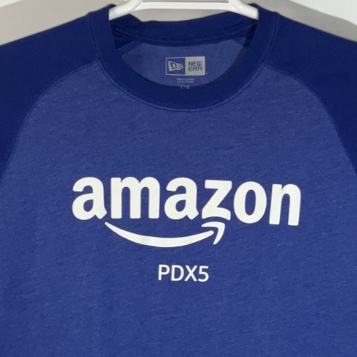 Amazon 3/4 Sleeve T-Shirt Adult Large blue