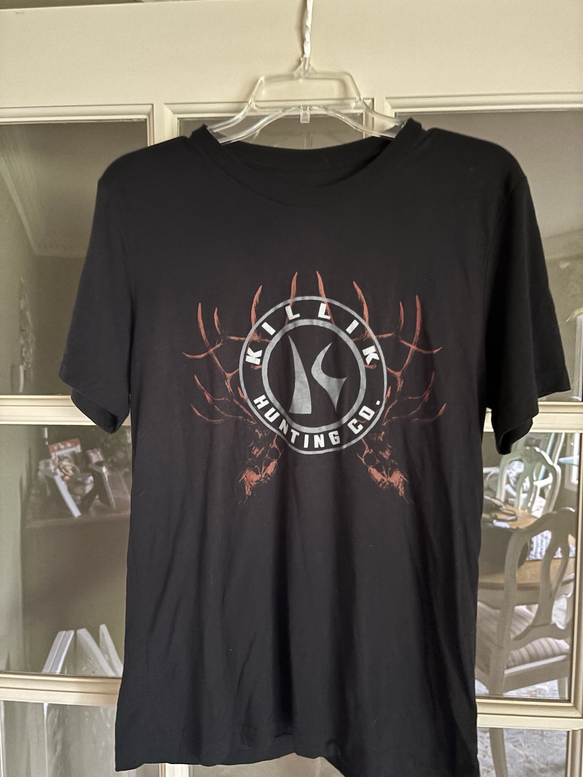 Killik Hunting T-Shirt size medium. 50/25/25 poly/cotton/rayon makes it Light