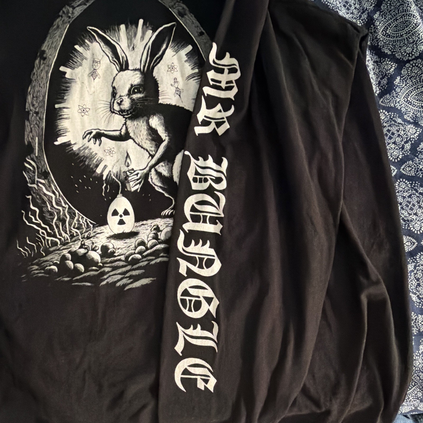Mr. Bungle Tultex Men&rsquo;s Black Gothic Rabbit Graphic Long Sleeve T-Shirt XL