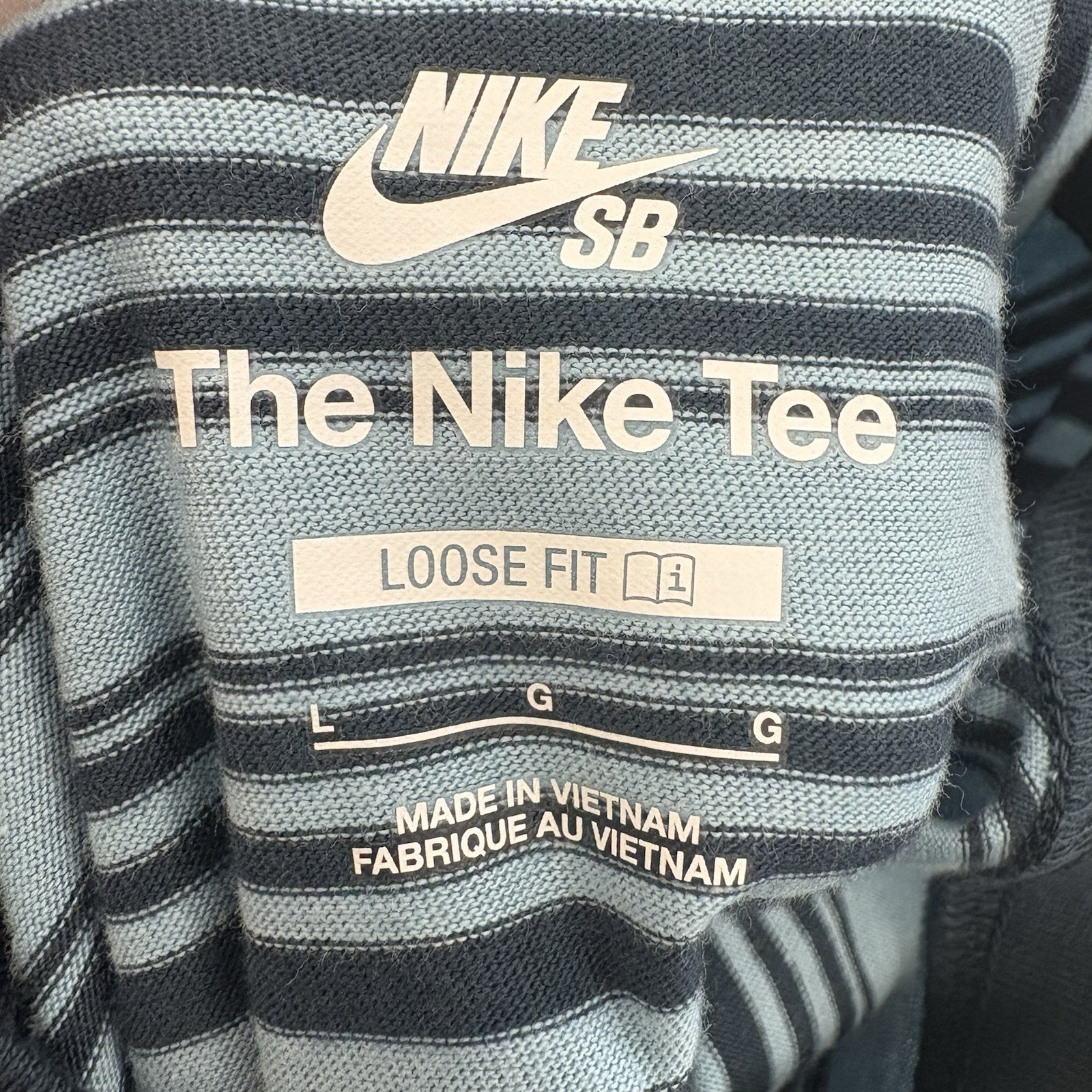 Brand New Mens Nike SB Max90 Skate Stripe T-shirt Denim Turquoise Size L