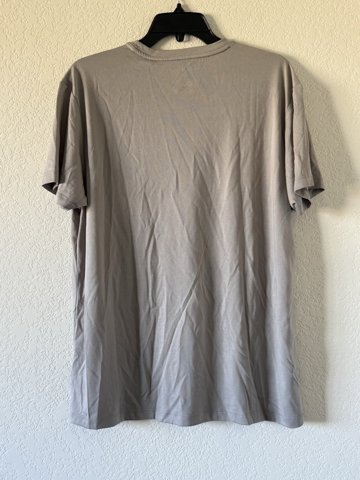 Kenneth Cole Medium Active Tech T-Shirt Mountain Rock Gray Stretch $49