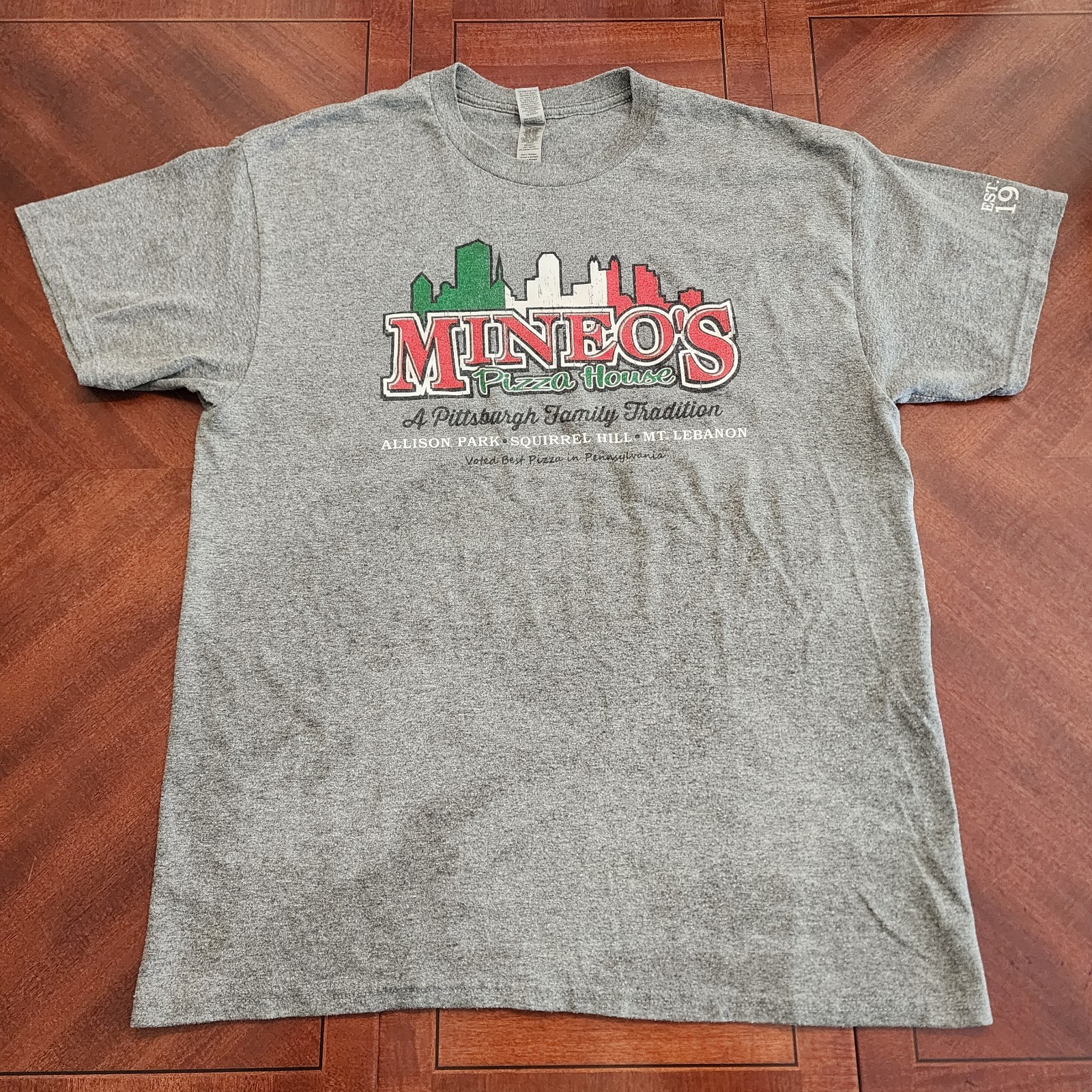 Mineo&rsquo;s Pizza House Shirt L Pittsburgh Family Tradition Gray Gildan Heavy Cotton