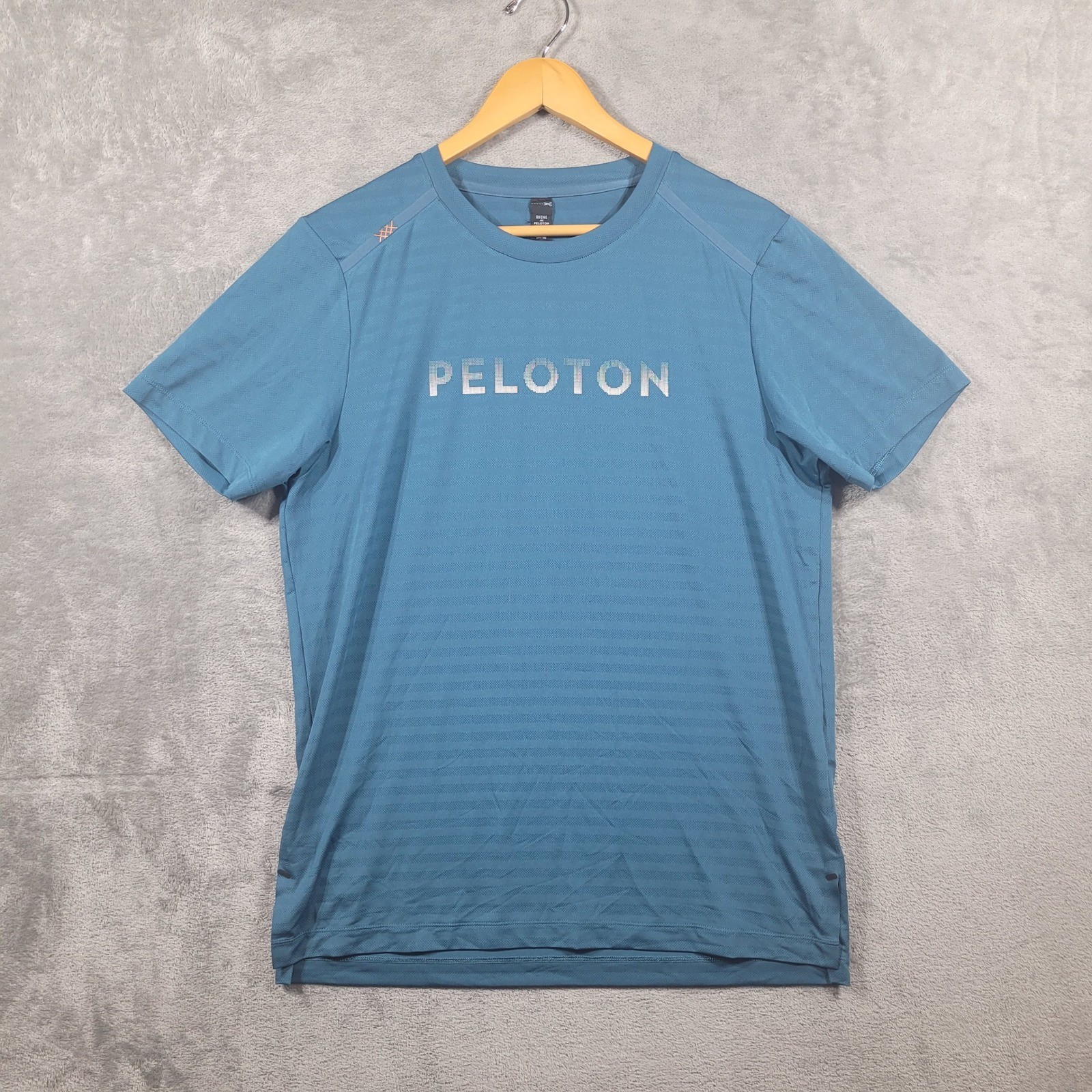 Rhone Peloton Shirt Mens Medium Athletic Short Sleeve Breathable Blue