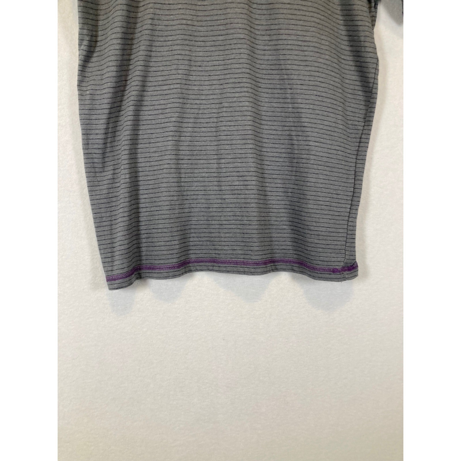 Skater Grunge Modern Culture Men Large Grey Purple Striped Contrast Henley Shirt