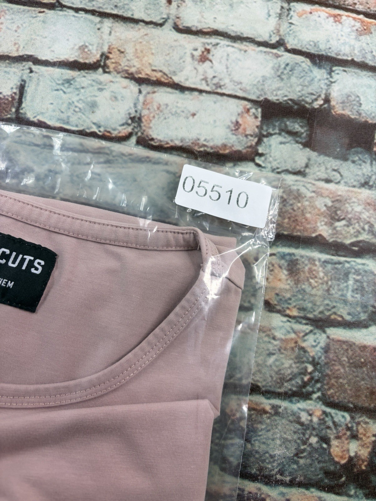 Cuts Clothing Split-Hem Shirt Mens L Crewneck Solid Casual Tee Top