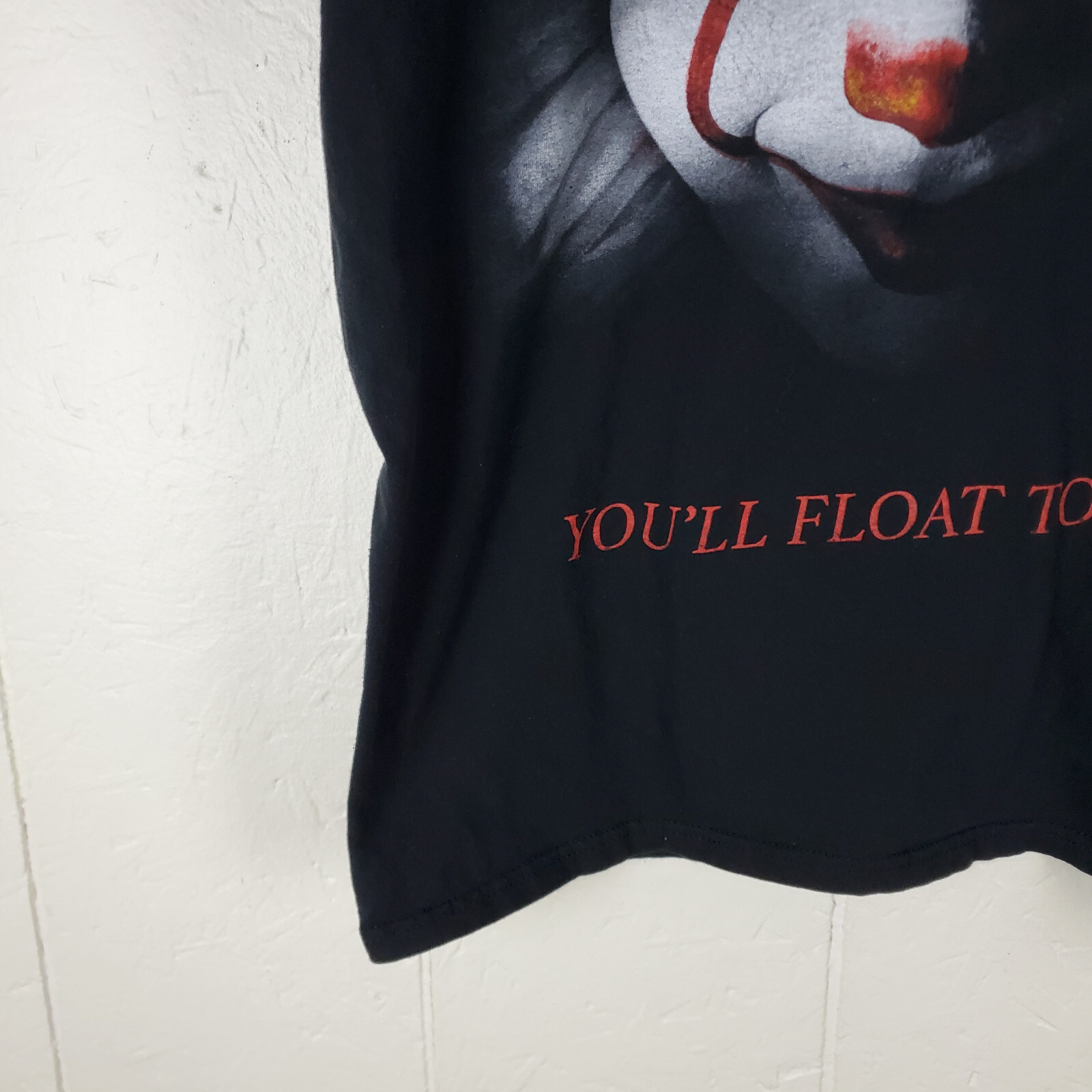 IT The Movie Shirt Mens Medium Black Graphic Crew Neck Short Sleeve Stretch
