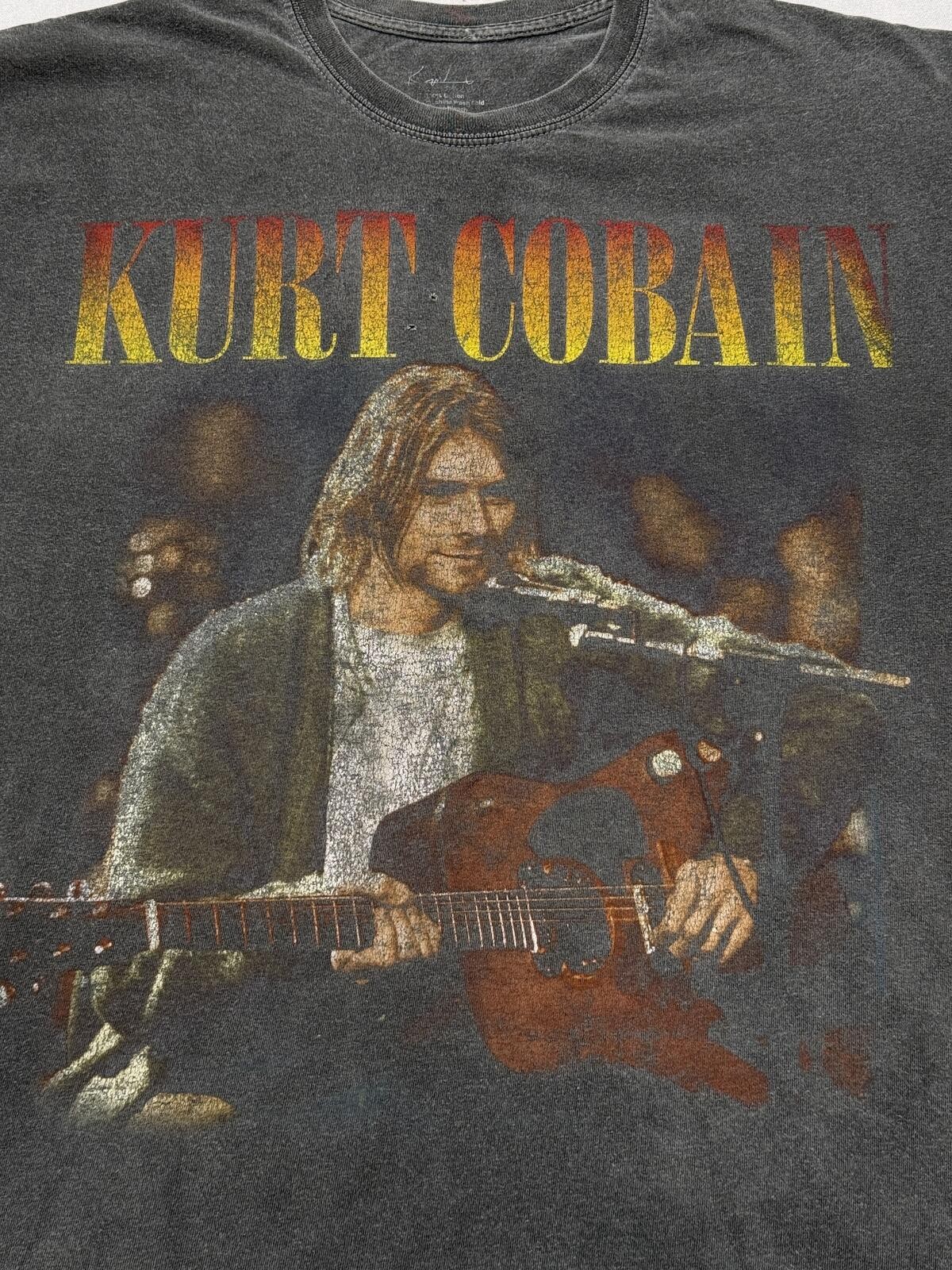 Faded Kurt Cobain MTV Unplugged T-shirt – Big Hit – OS / XL