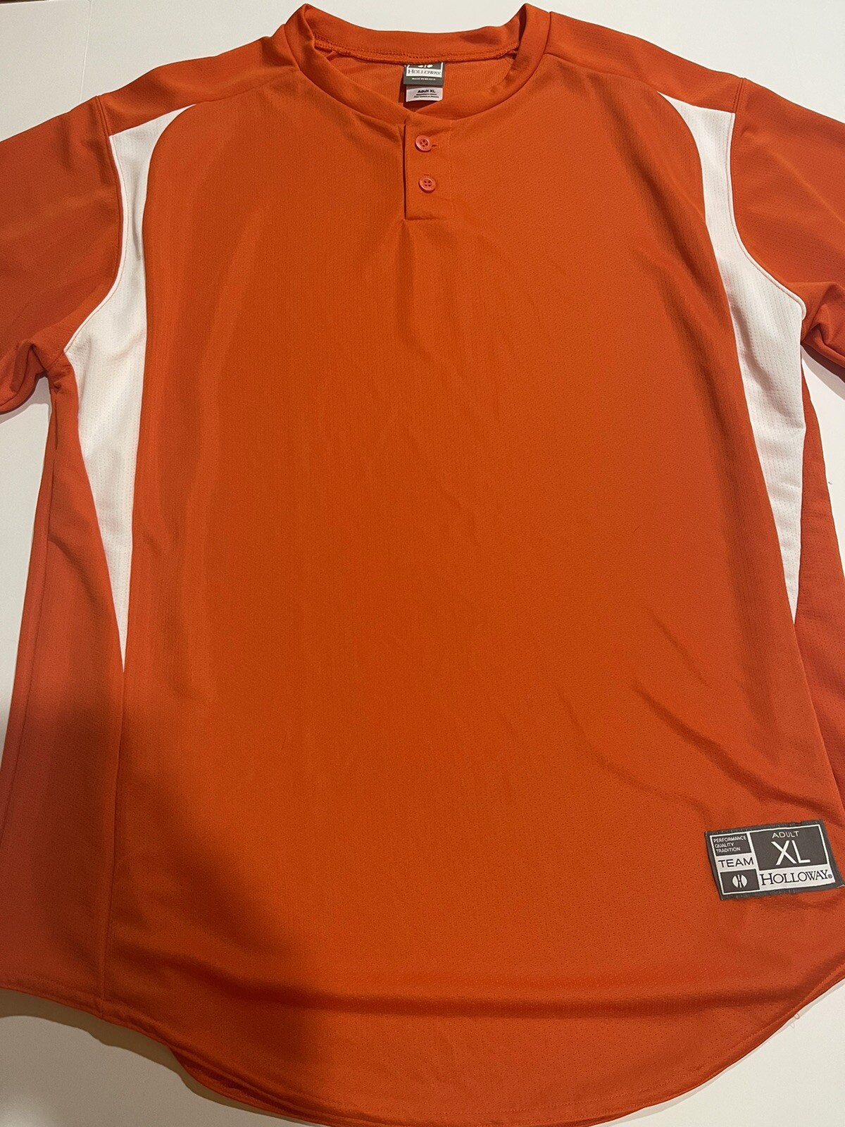 Holloway Men&rsquo;s Wicks Moisture Size XL Red Two-Button Jersey T-Shirt Golf
