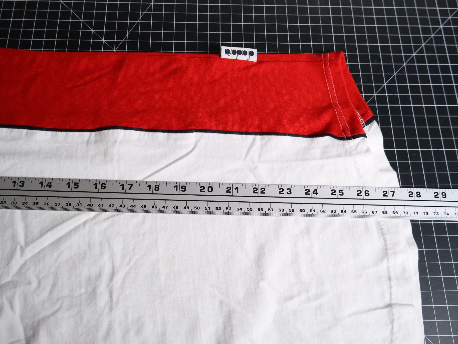 Diadora T-Shirt Men&rsquo;s Medium White Red Logo Embroidery Retro Soccer Cotton