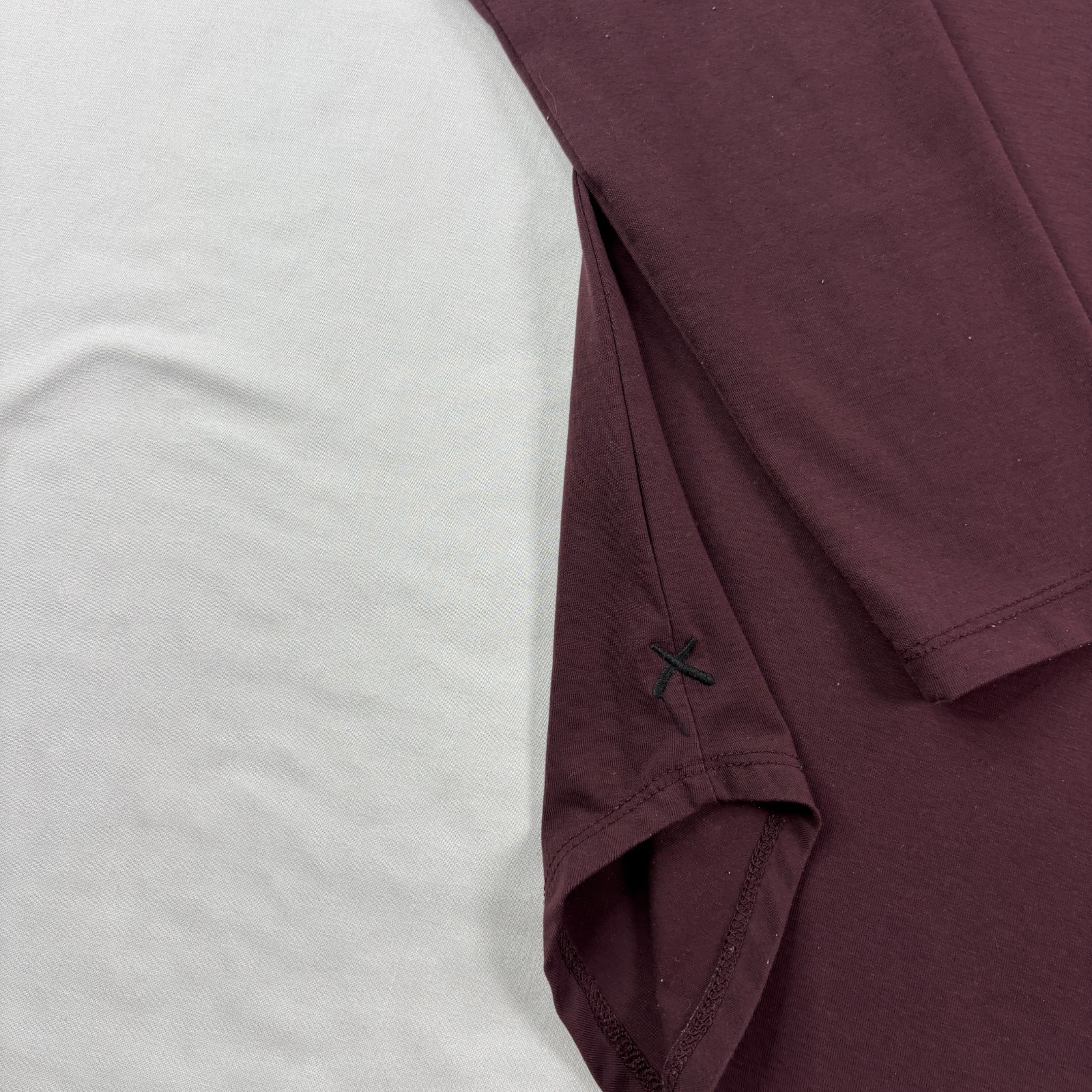 Cuts Clothing Shirt Mens Medium Red Henley Elongated Stretch Performance Casual
