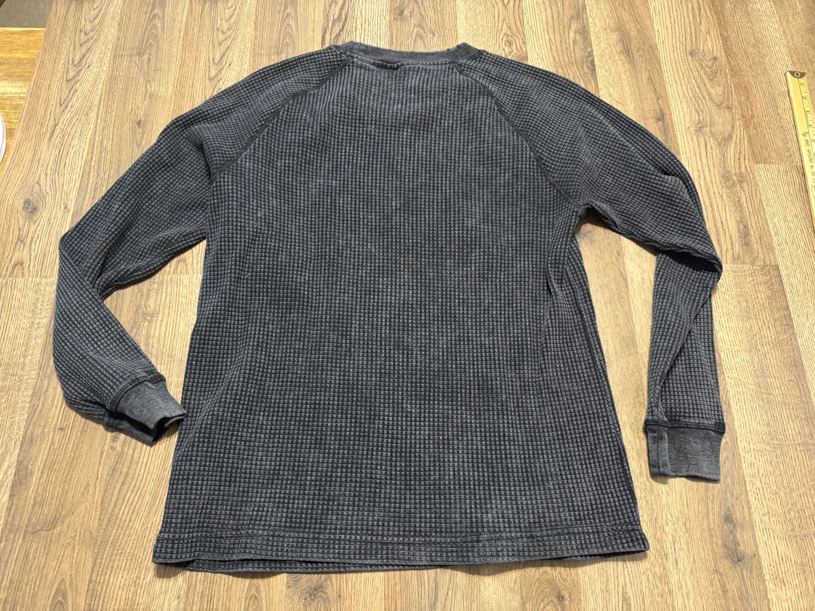 No Boundaries Shirts, Men&rsquo;s Size XL, Black, Crewneck, Long Sleeve