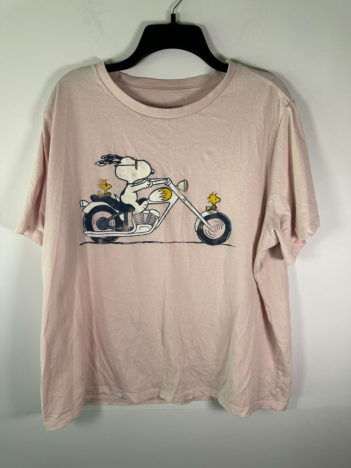 PeanutsShirt Mens L Snoopy Motorcycle Woodstock Pink Short Sleeve Graphic Tee