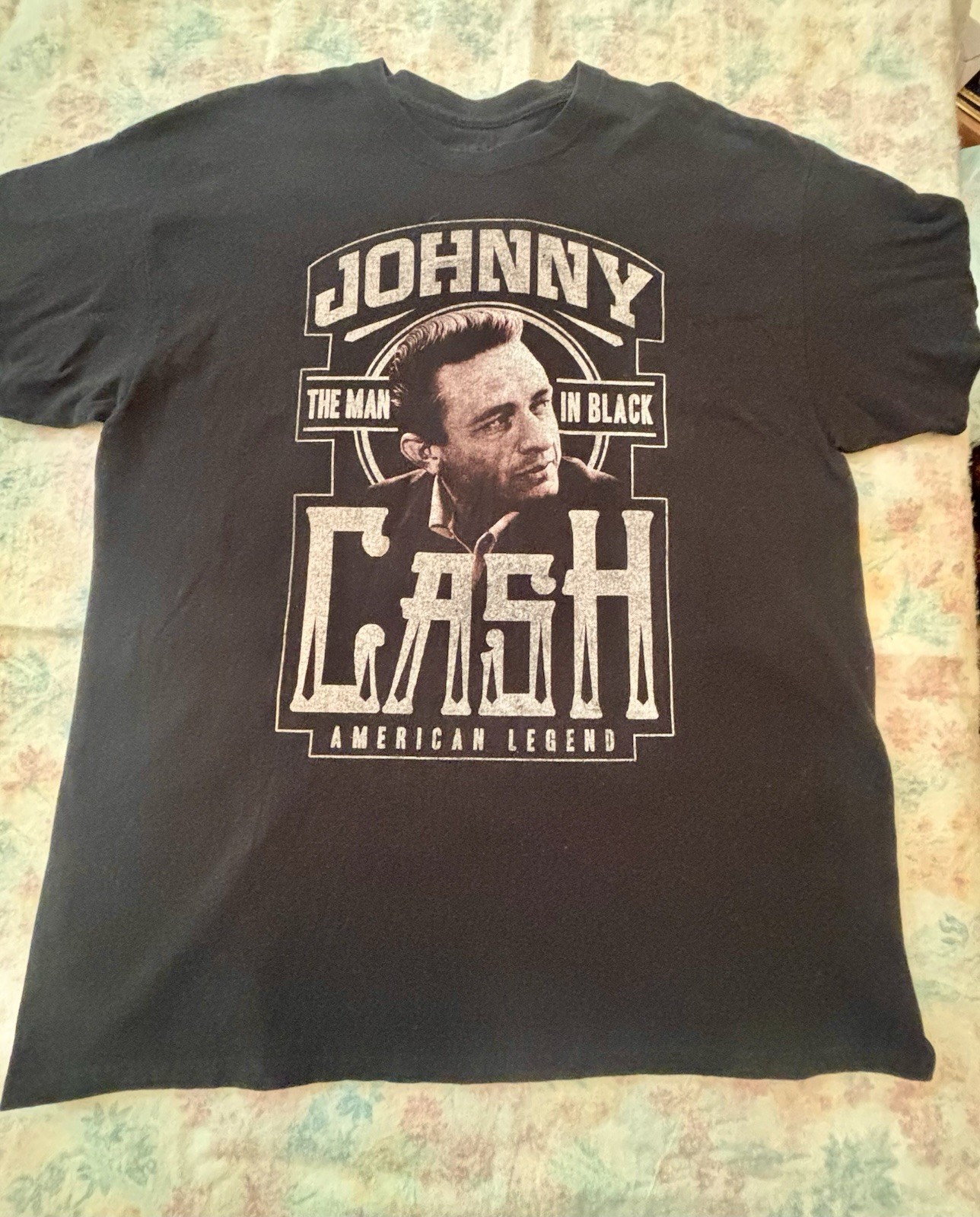 Johnny Cash The Man In Black American Legend T-Shirt Size XL