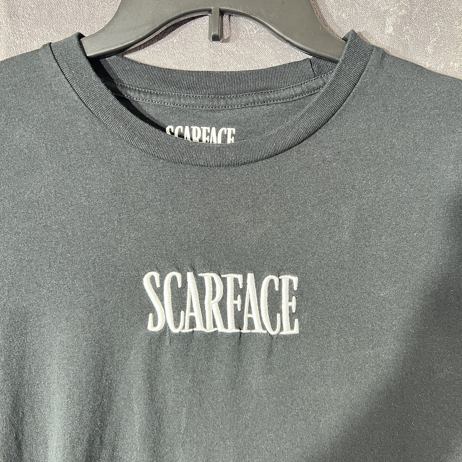 Scarface Tony Montana Embroidered Logo Graphic Print T-Shirt Men&rsquo;s Size Small