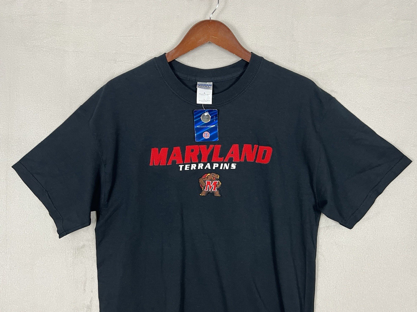 Maryland Terrapins T Shirt Men&rsquo;s L Black Crewneck Short Sleeve Pre Shrunk Cotton