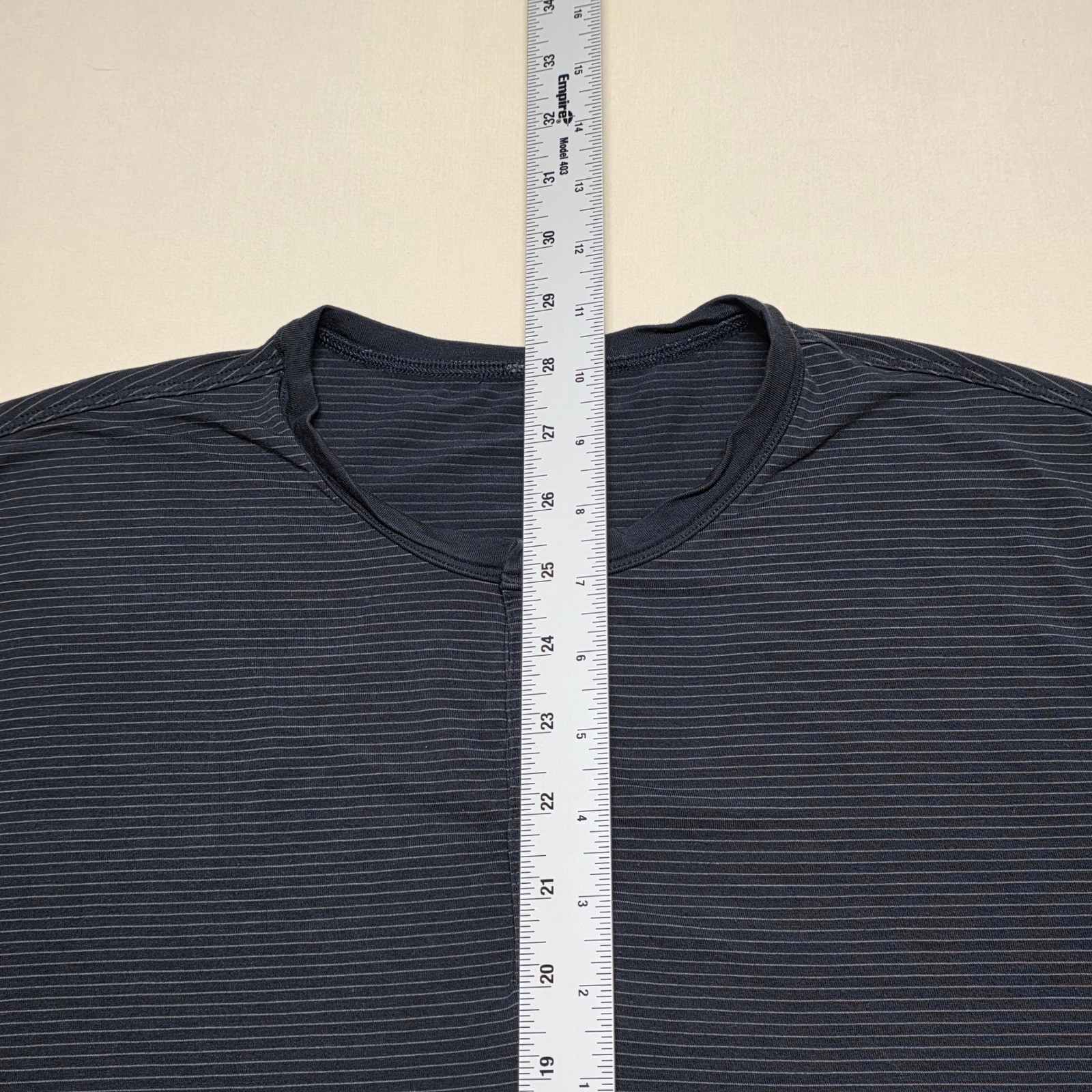 Vuori T-Shirt Men Striped Pullover Stretch NO Size/Check Measurements/Fit Medium